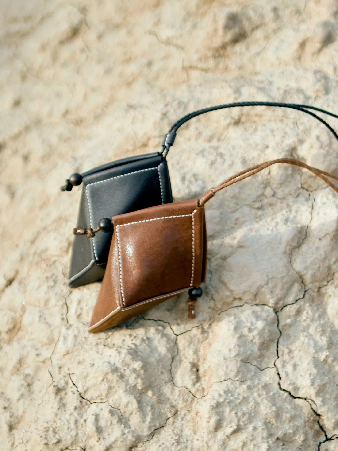 Songmont Prism Airpods Case Sandal