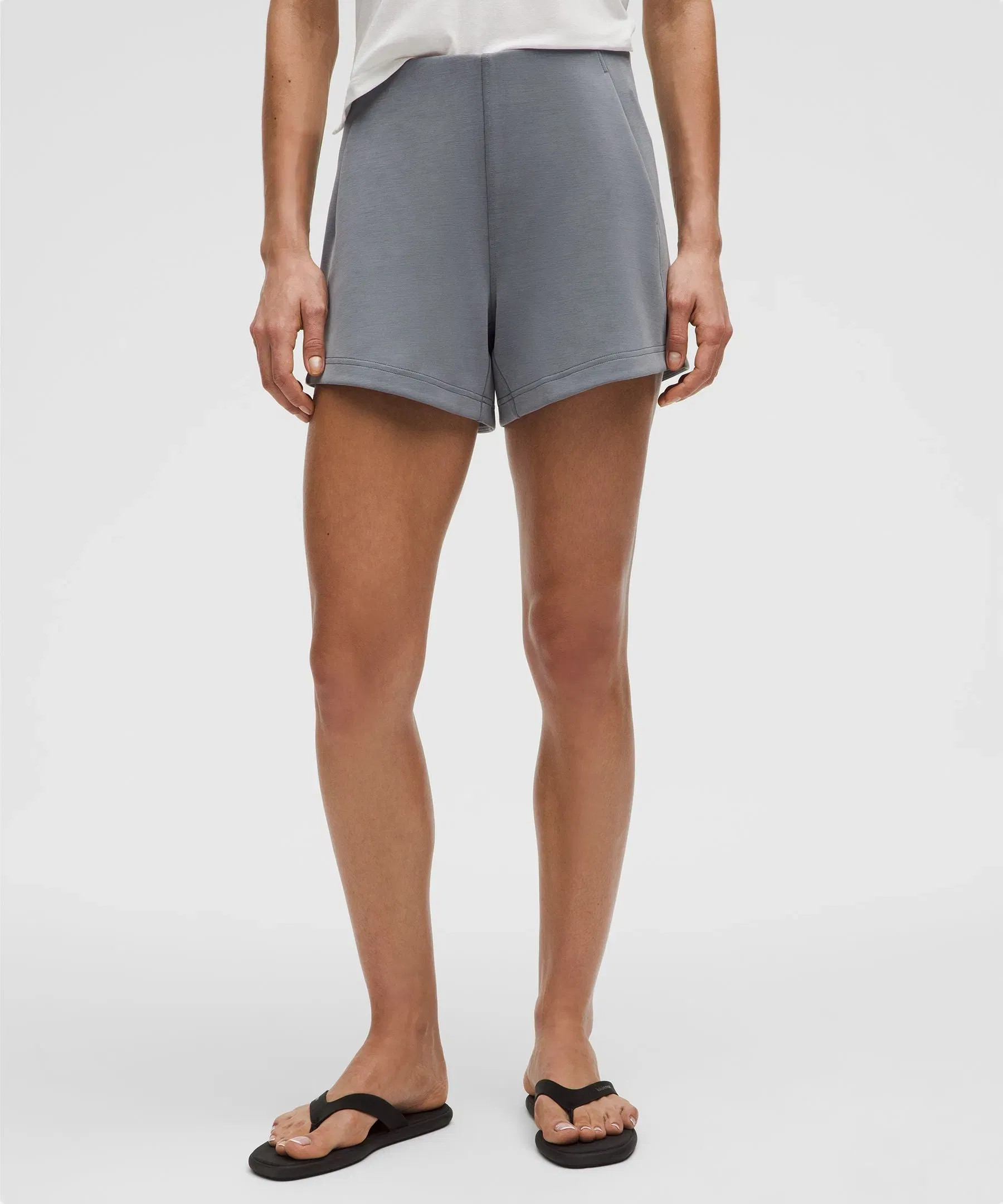 Lululemon Women's Softstreme Kick-Flare Mid-Rise Short 4"