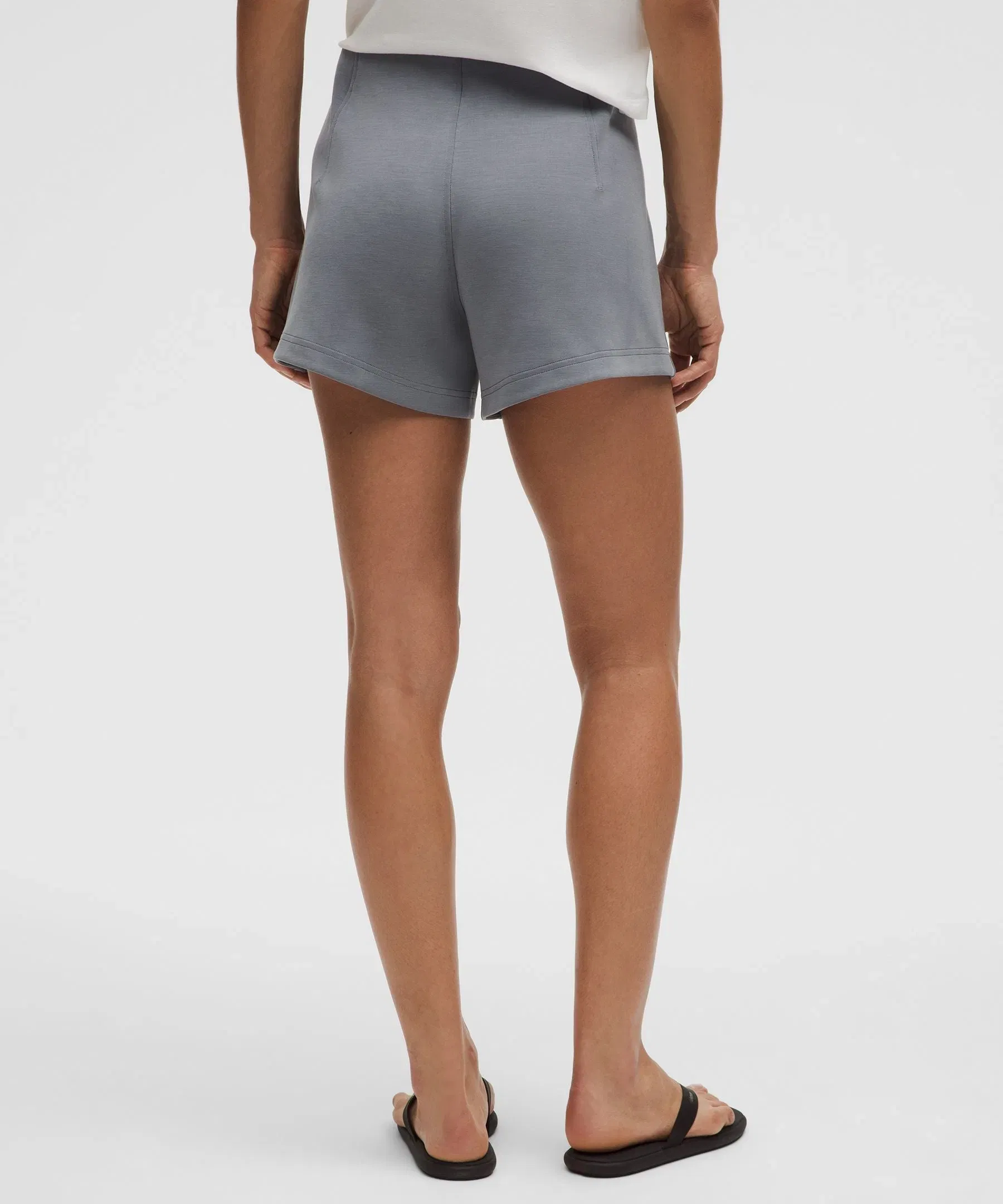 Lululemon Women's Softstreme Kick-Flare Mid-Rise Short 4"