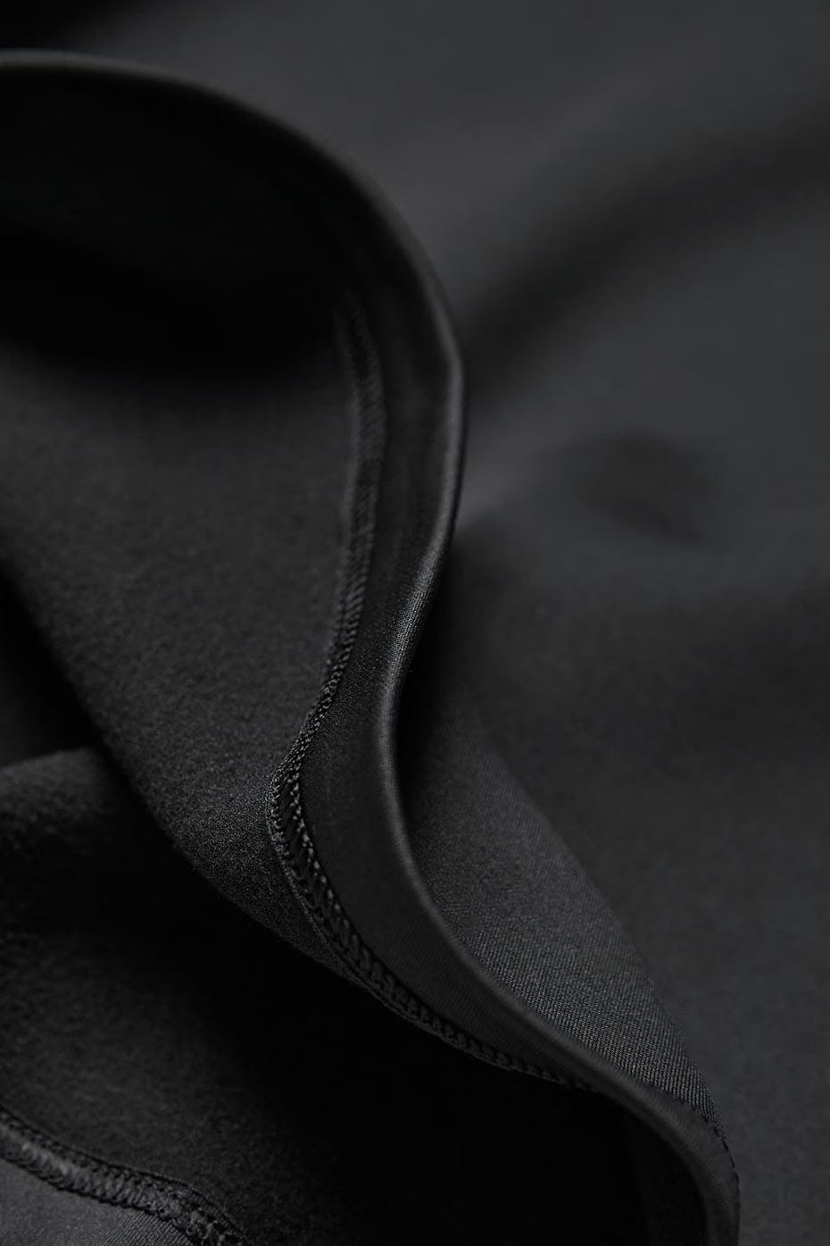 Alo Yoga Airlift Winter Warm Hooded Runner