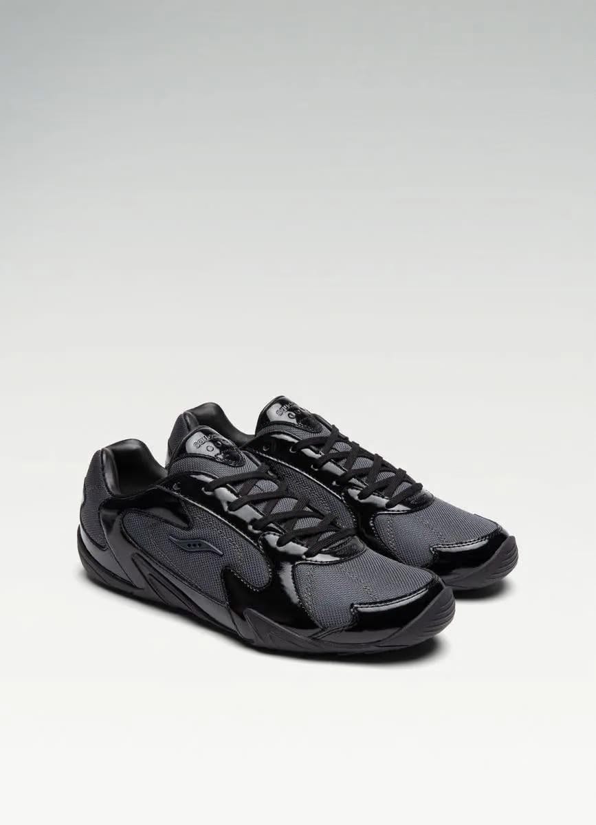 Saucony Momentum S Black | Iron