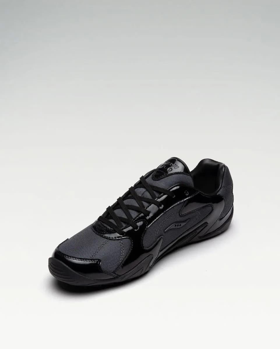 Saucony Momentum S Black | Iron