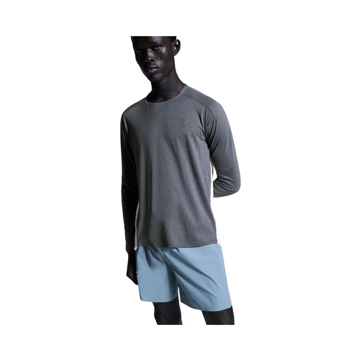 On 7" Performance Shorts Chambray