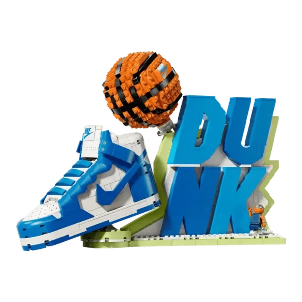 Nike Dunk x LEGO® Set