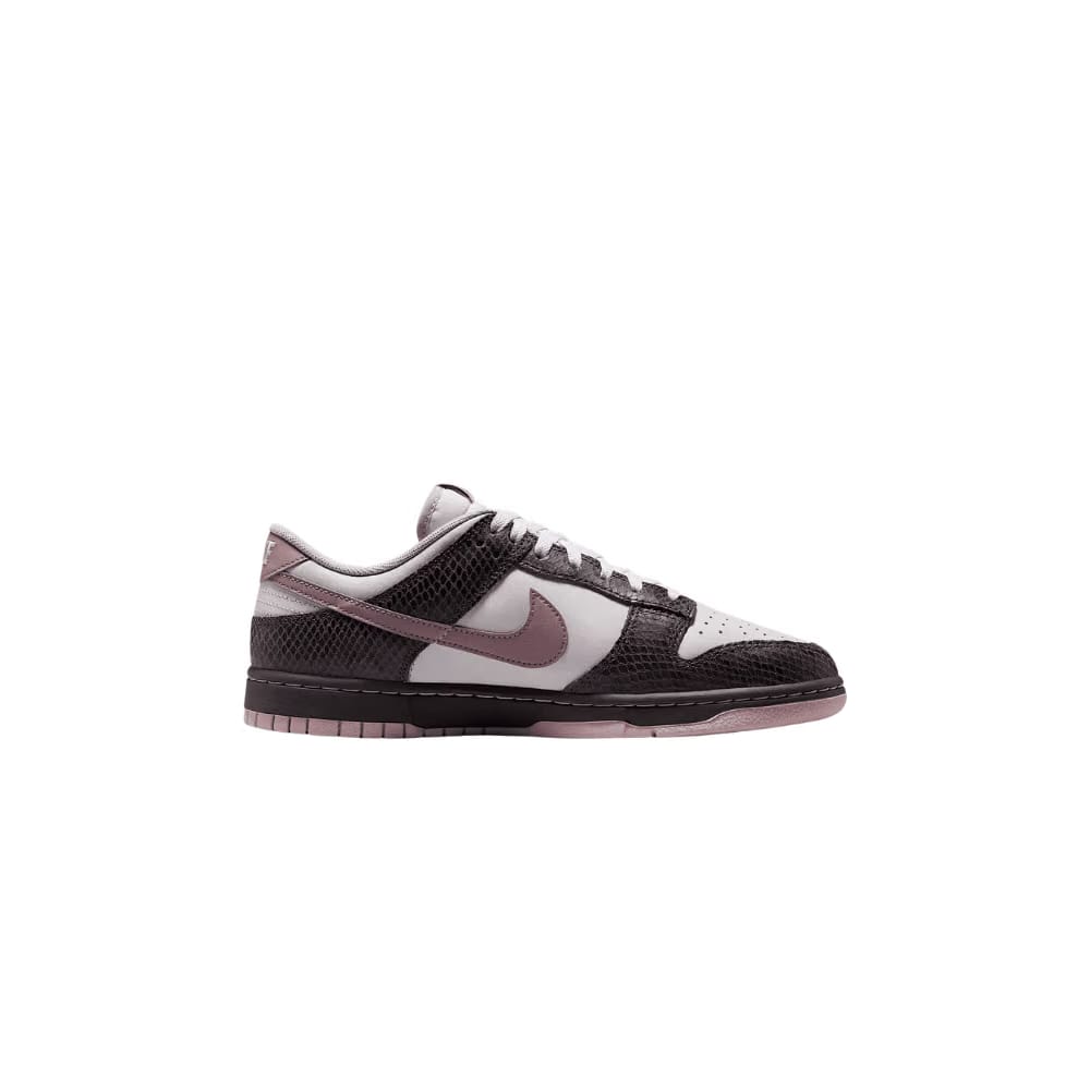 Nike Dunk Low SE "Medium Ash"