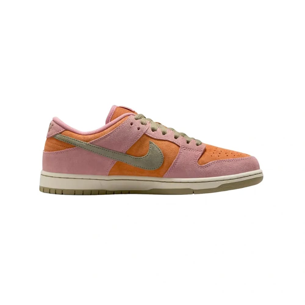 Dunk Low SB 'Red Stardust'