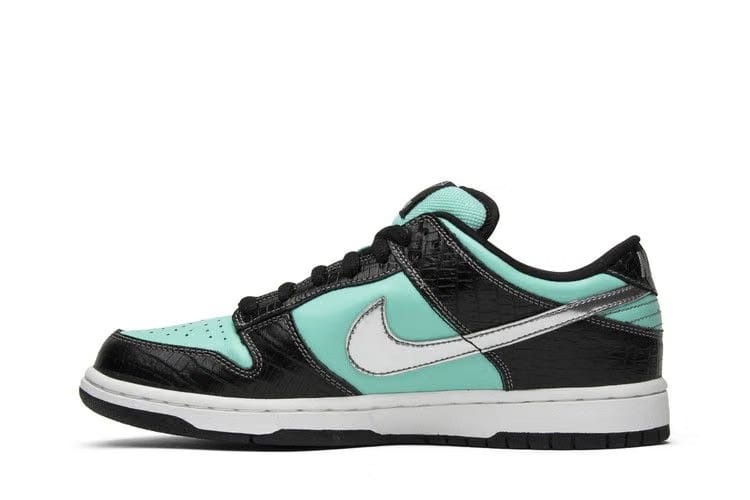 Nike SB Dunk Low Diamond Supply Co x Tiffany
