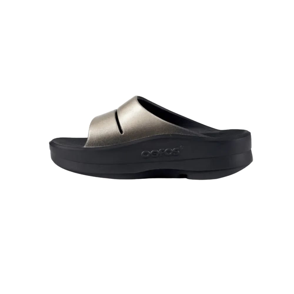 Oofos OOmega OOahh Luxe Sandal - Latte