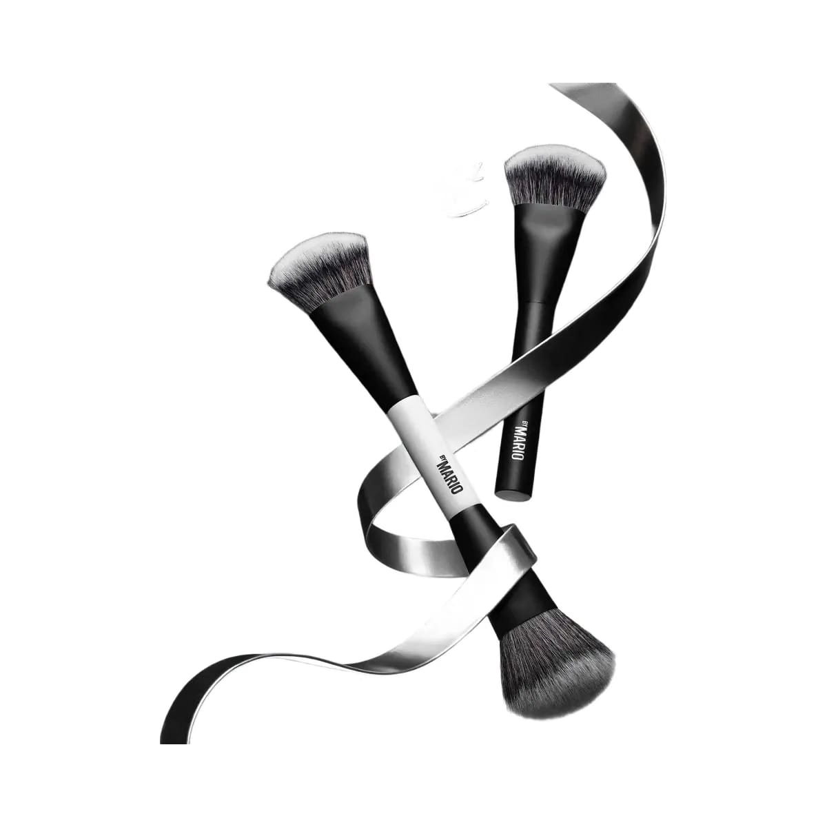MAKEUP BY MARIO Mario's Essential Cosmetic Brush Set