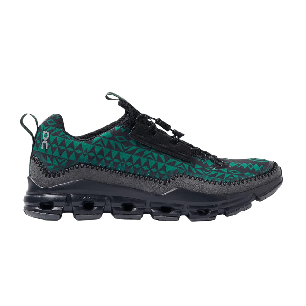 SOUTH2 WEST8 x Wmns Cloudaway 'Nepenthes - Black Evergreen'