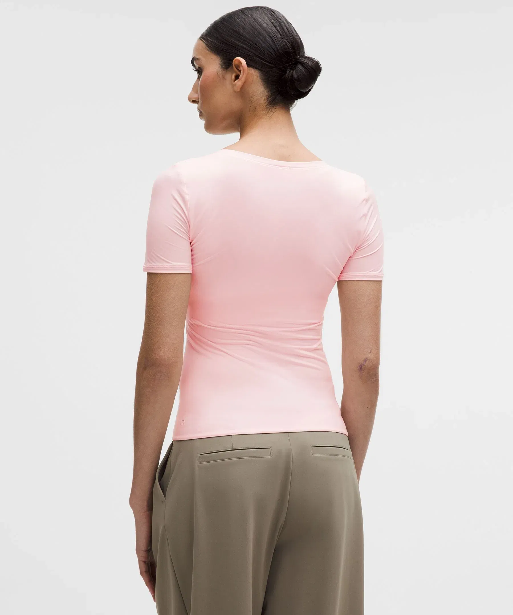 Lululemon Women's Wundermost Ultra-Soft Nulu Scoop-Neck T-Shirt