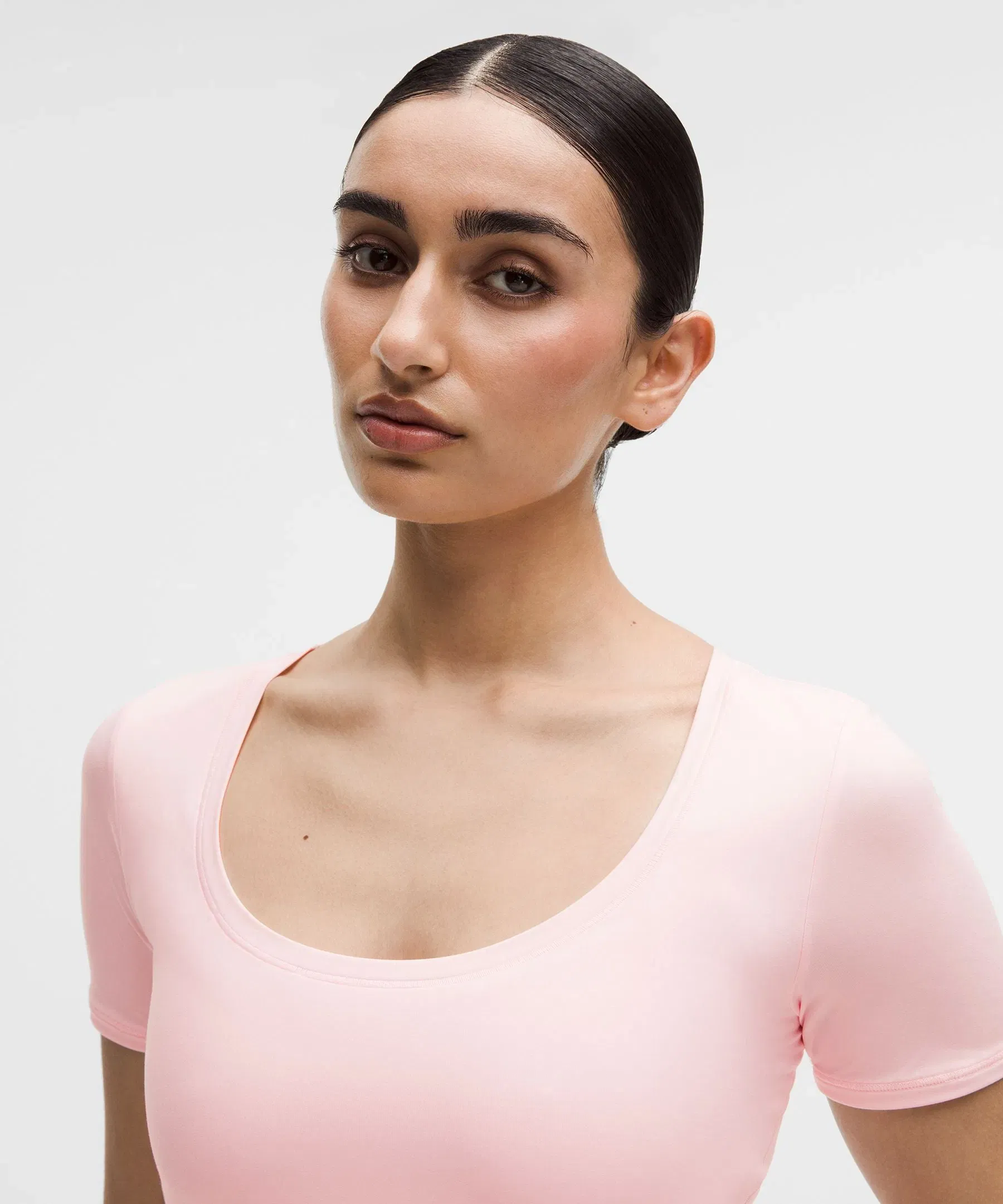 Lululemon Women's Wundermost Ultra-Soft Nulu Scoop-Neck T-Shirt