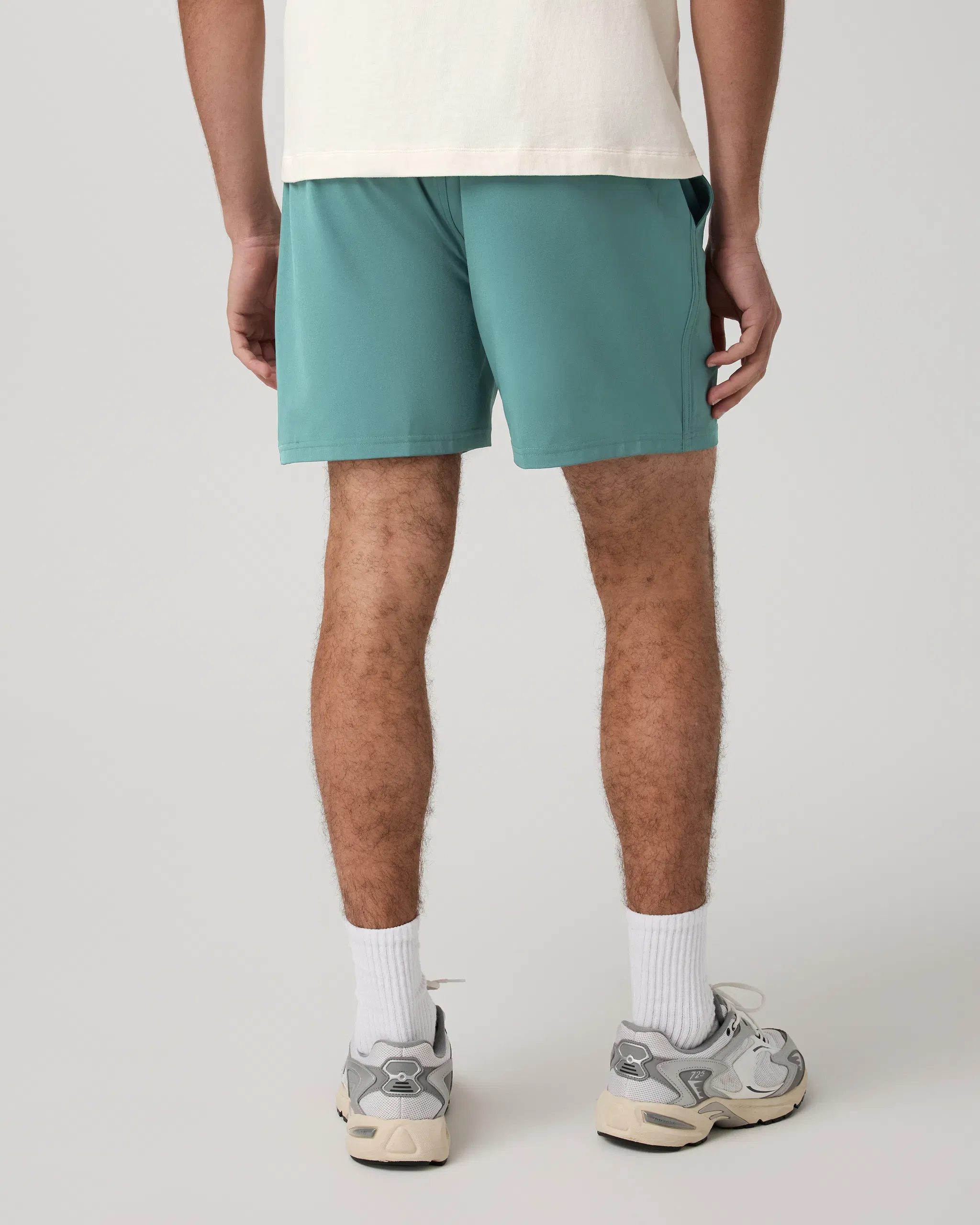 Vuori Banks Session Short Unlined 5