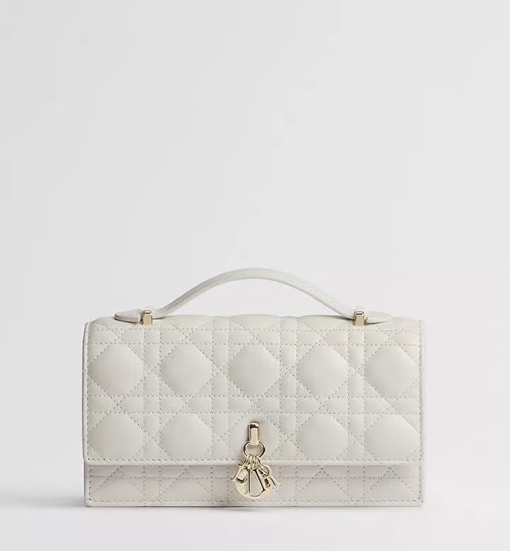 Latte-colored lambskin with Cannage motif