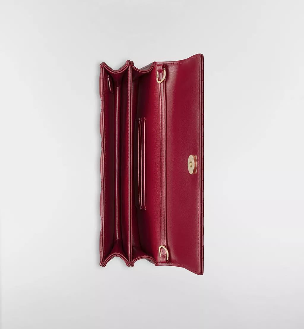 Cherry-red lambskin with Cannage motif