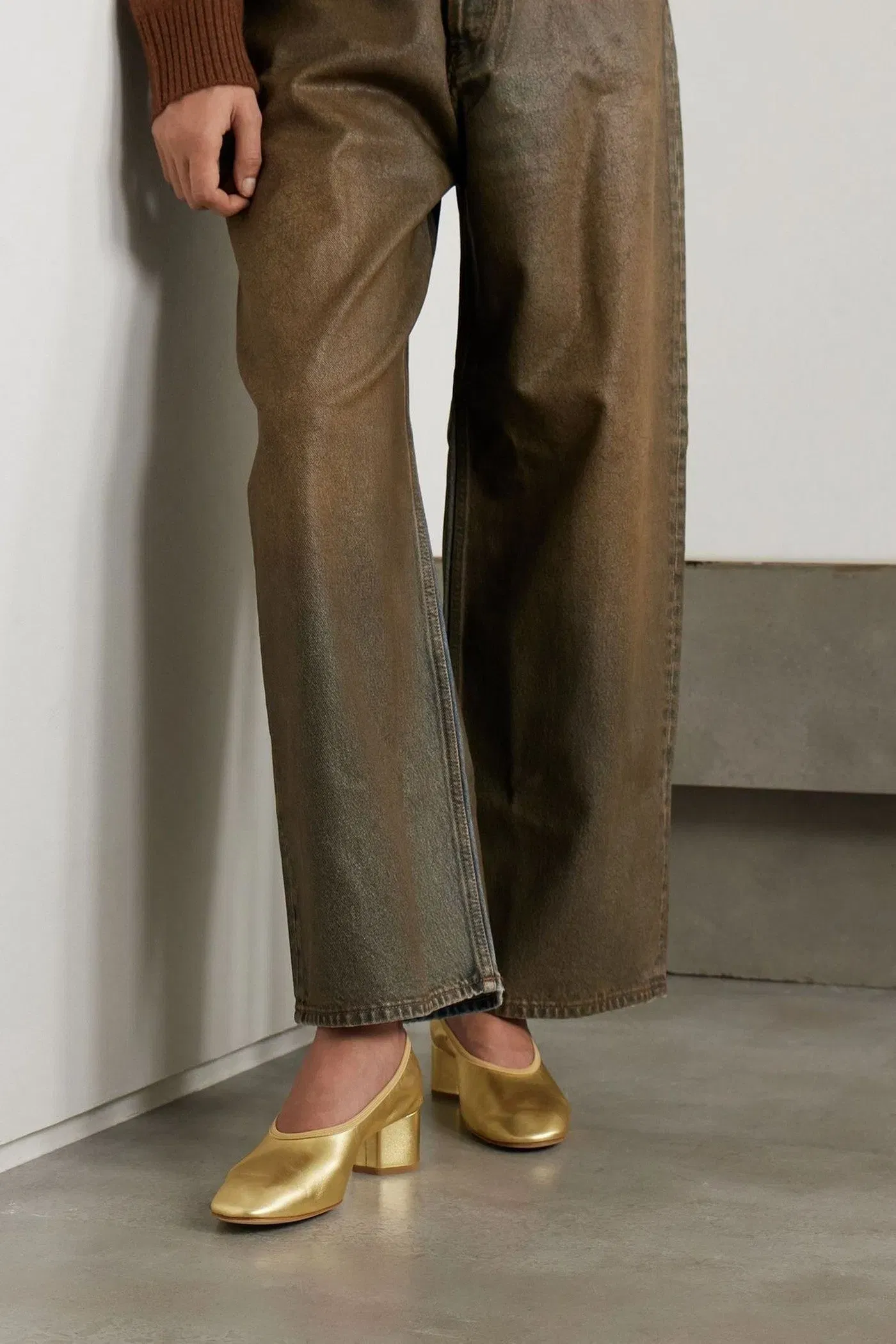 Aeyde Gemma Metallic Leather Pumps Gold Women's