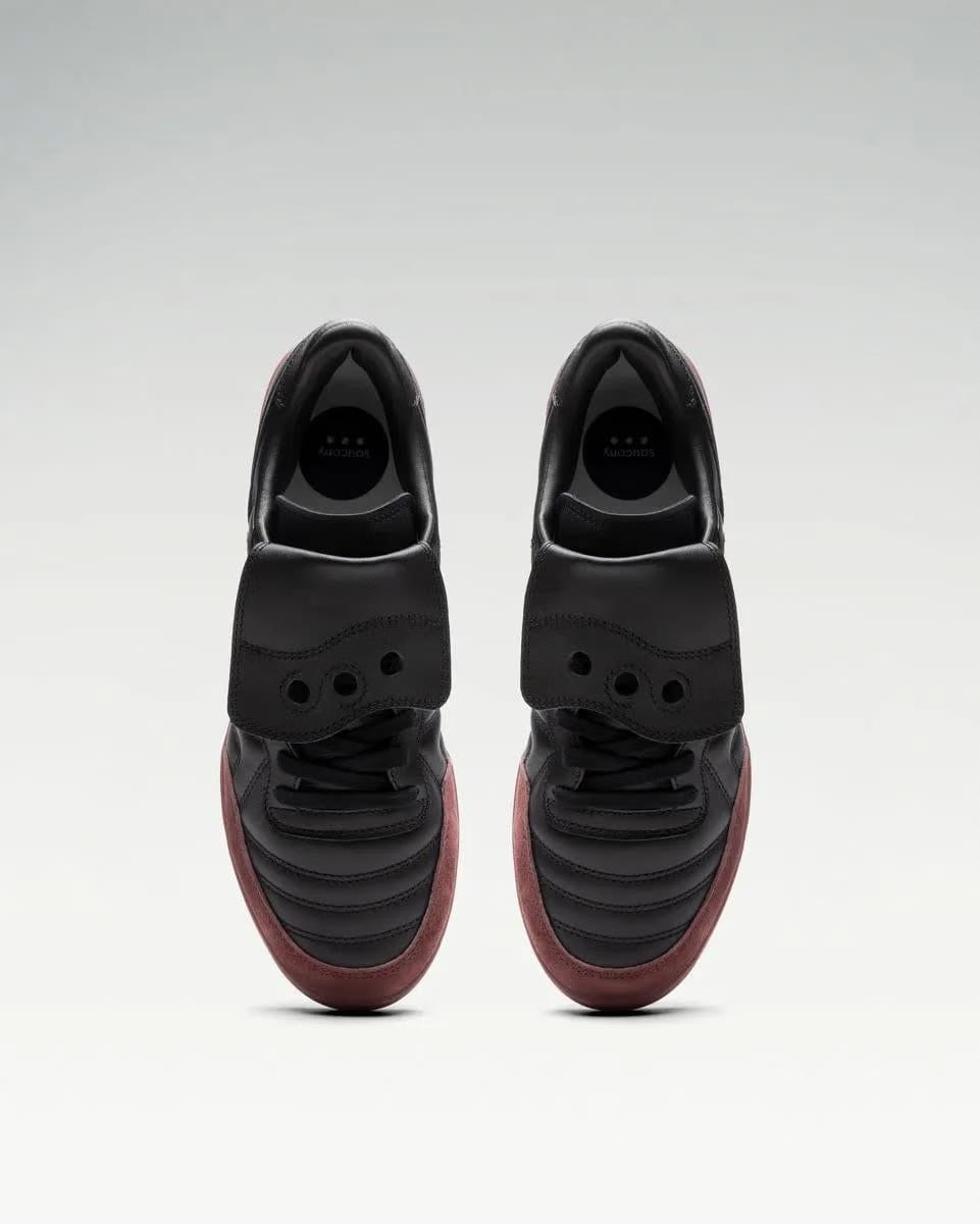 Saucony 586i S Black | Currant
