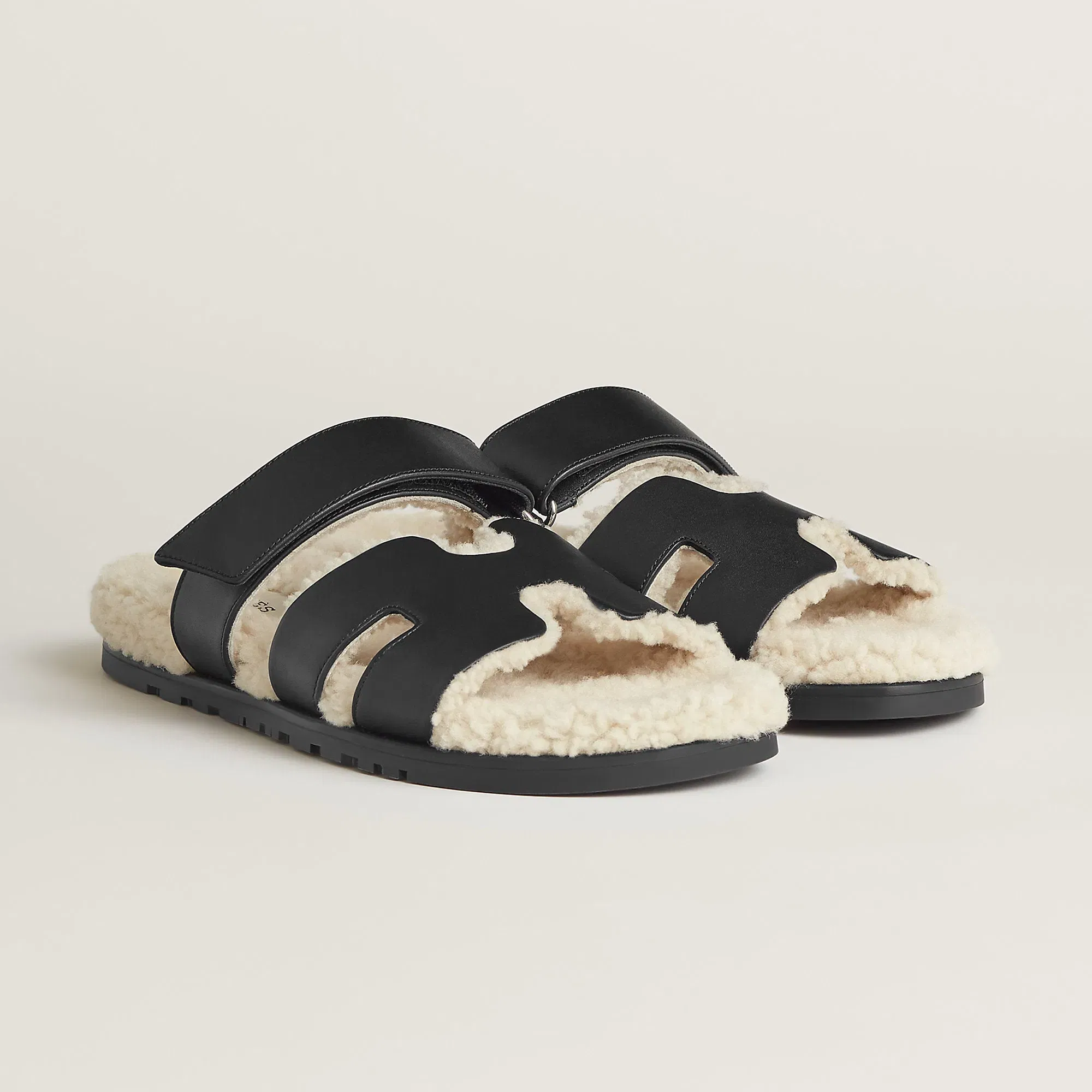 Hermes Chypre Sandal Noir
