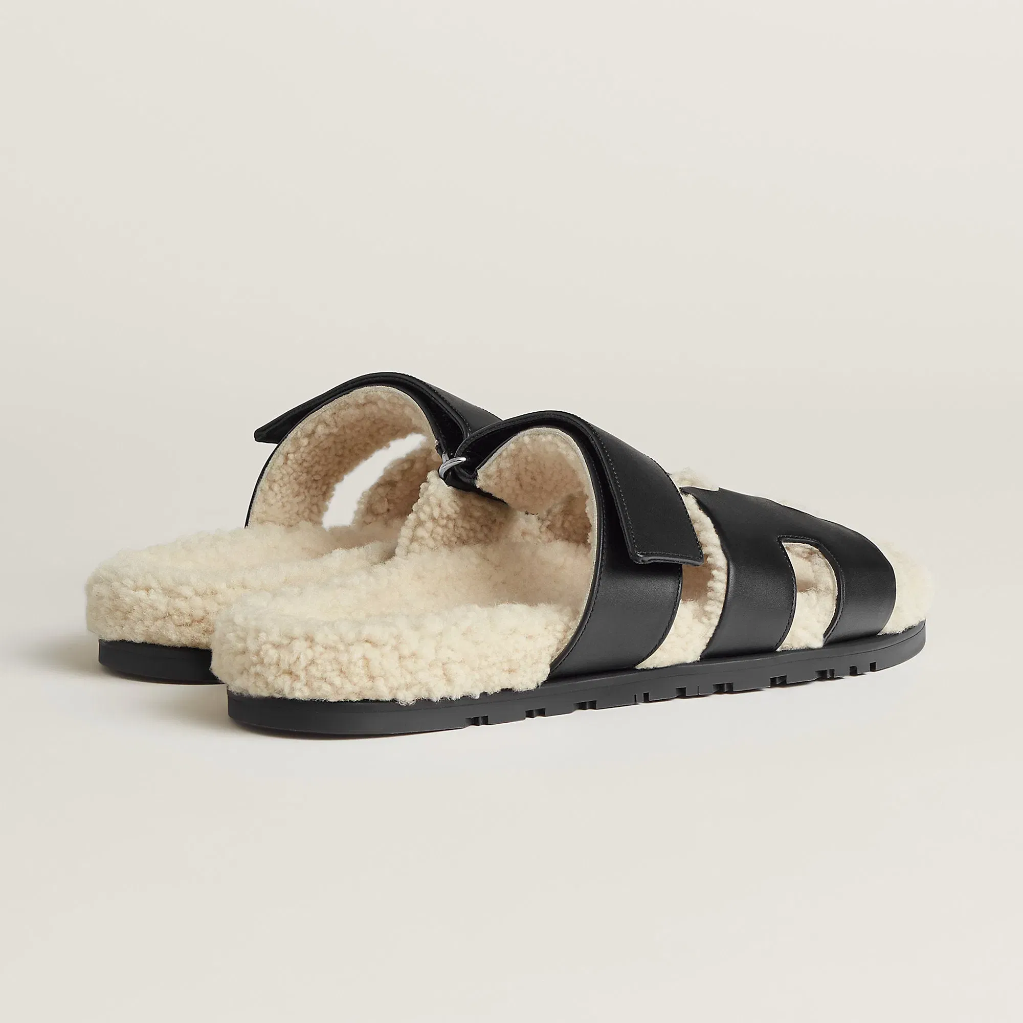 Hermes Chypre Sandal Noir