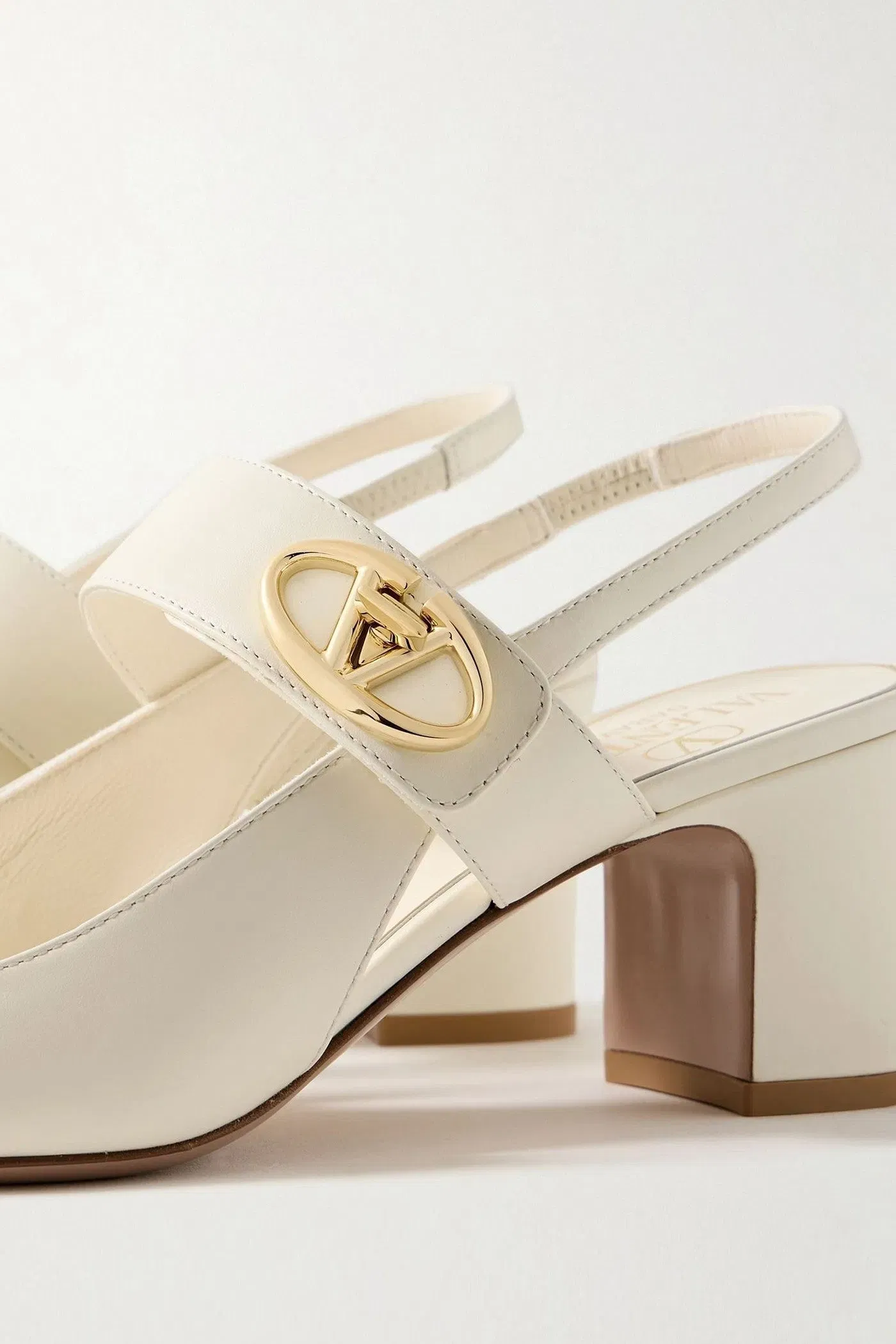 Valentino Garavani Vlogo 60 Embellished Leather Slingback Pumps Ivory Women's