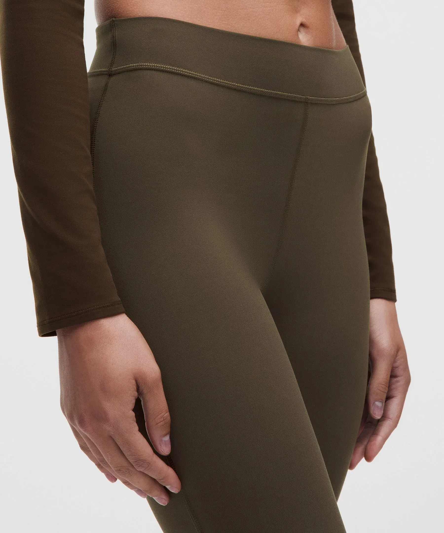 Lululemon Groove High-Rise Notched-Hem Crop 15"