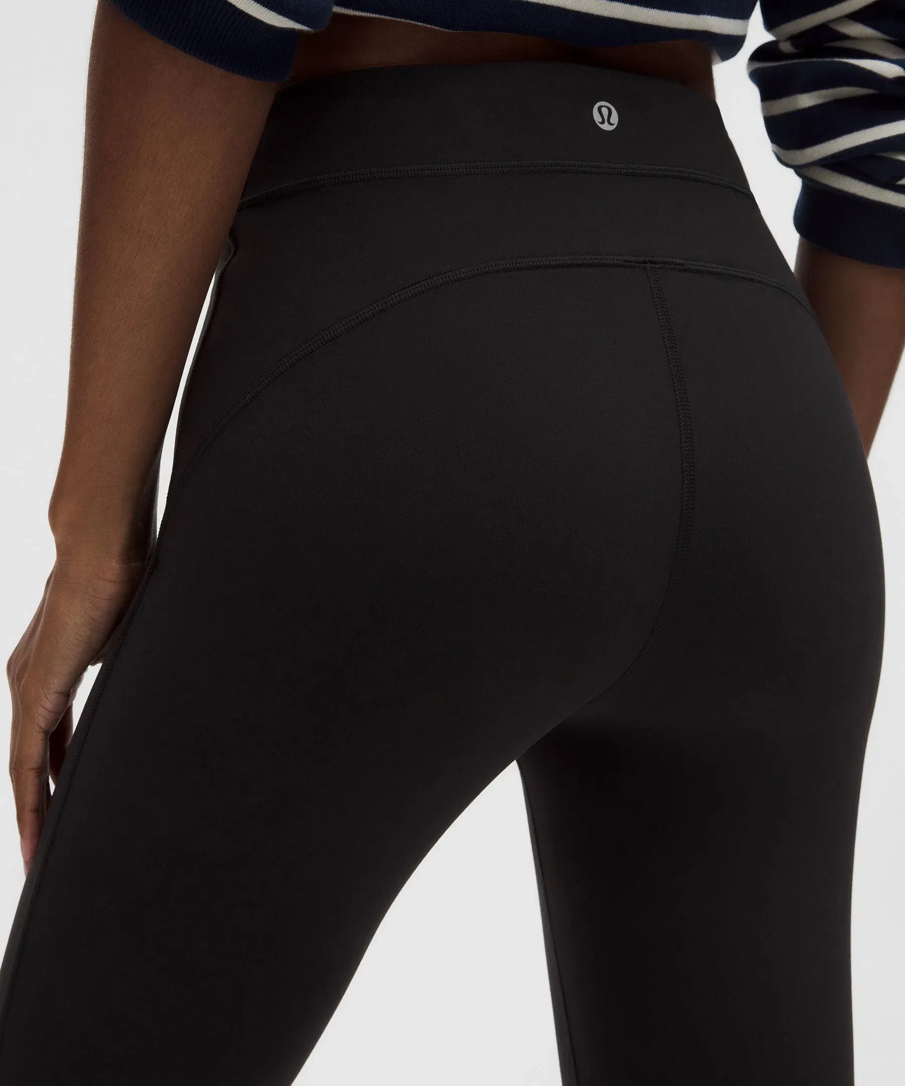Lululemon Groove High-Rise Notched-Hem Crop 15"