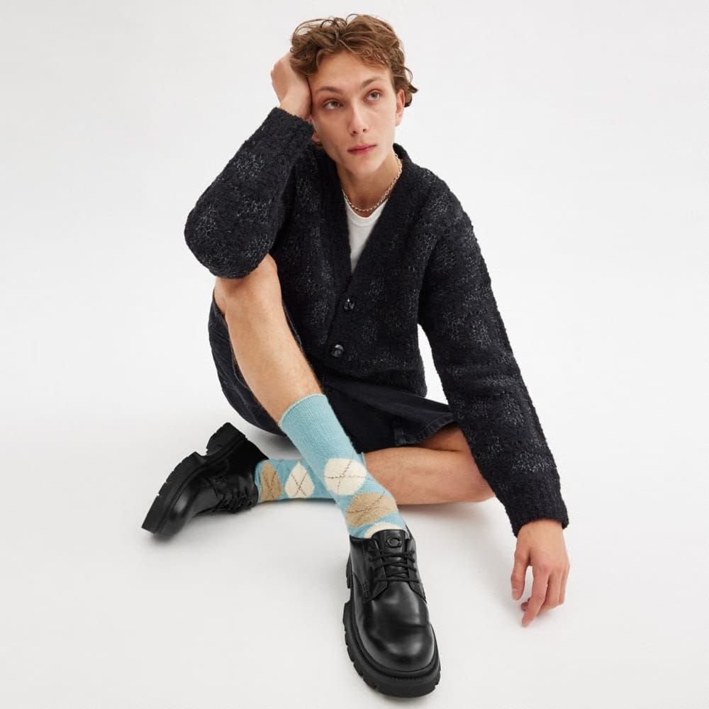 Men's Coach Jonathan Derby Black