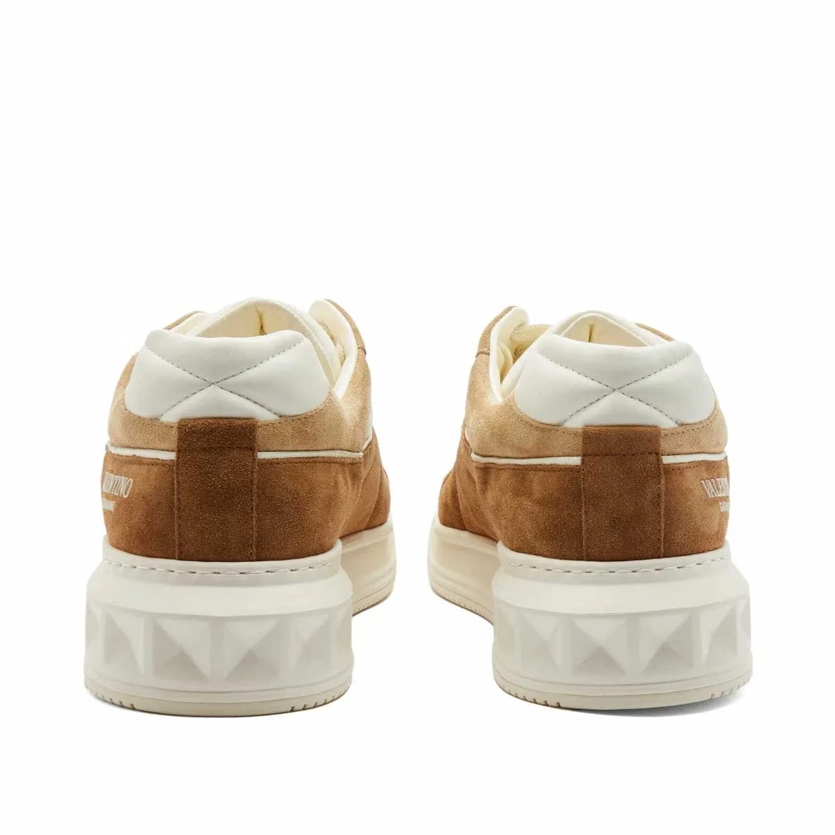 Valentino One Stud Desert Beige & Cigar