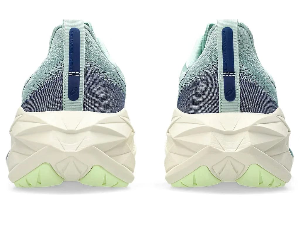 Asics Novablast 4 Light Celadon/Blue Expanse