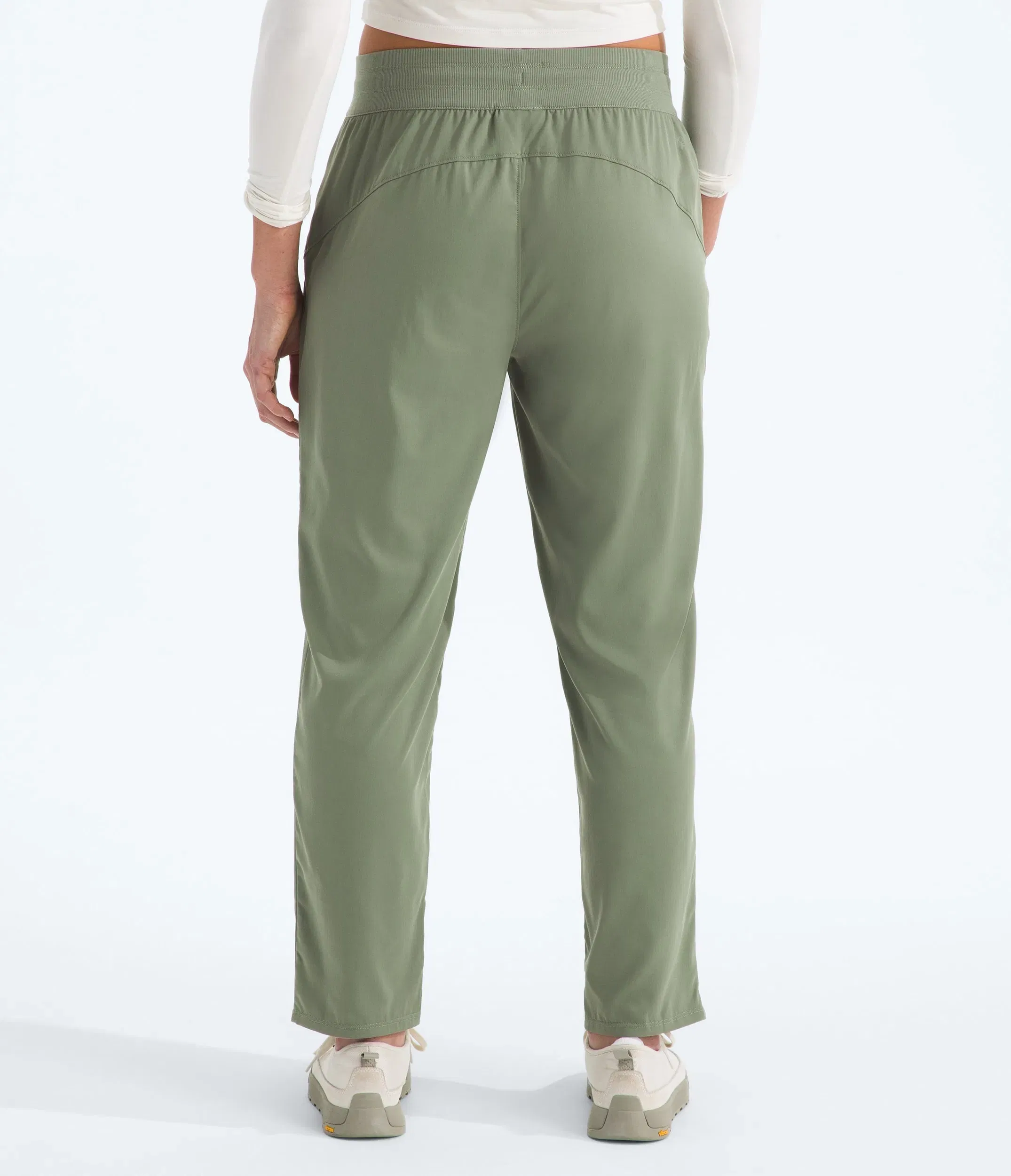 The North Face Women’s Aphrodite Arise Ankle Pants Bark Mist