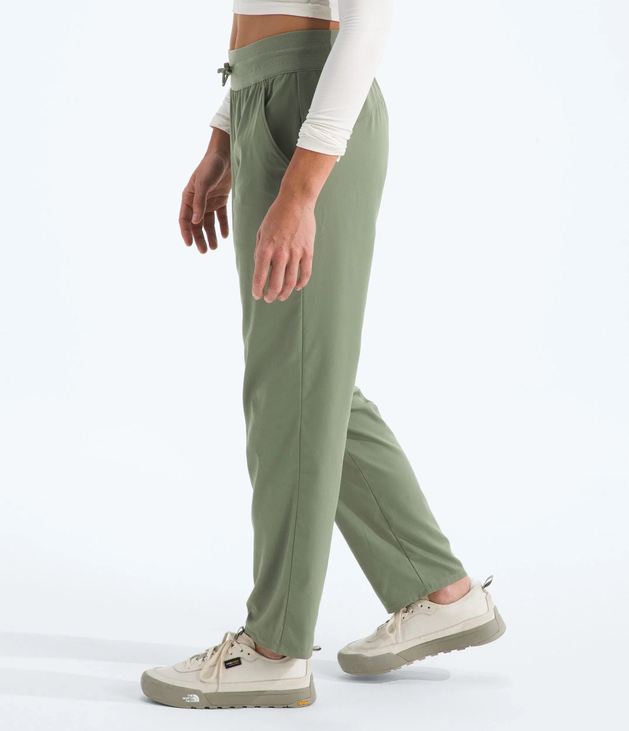 The North Face Women’s Aphrodite Arise Ankle Pants Bark Mist