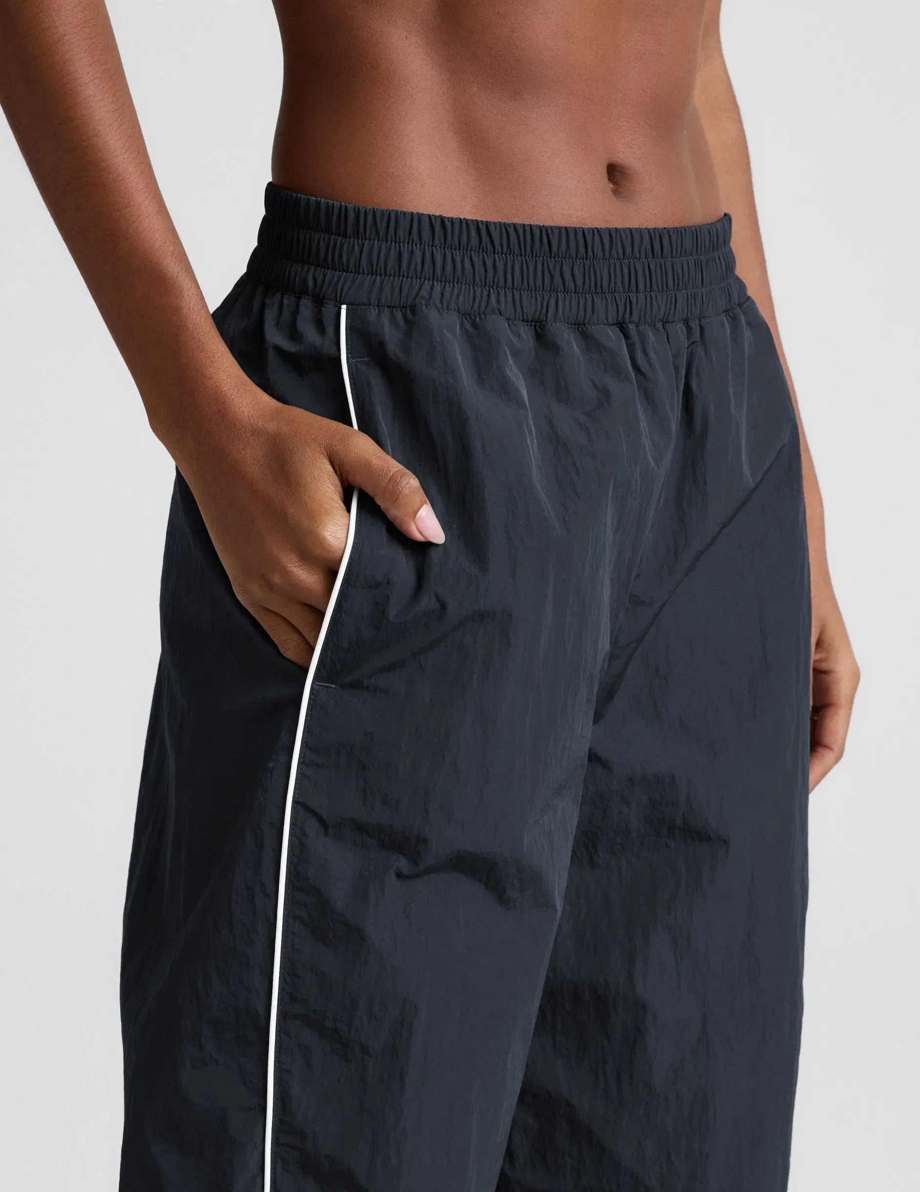 Beyond Yoga Limitless MidRise Barrel Leg Pant Women's