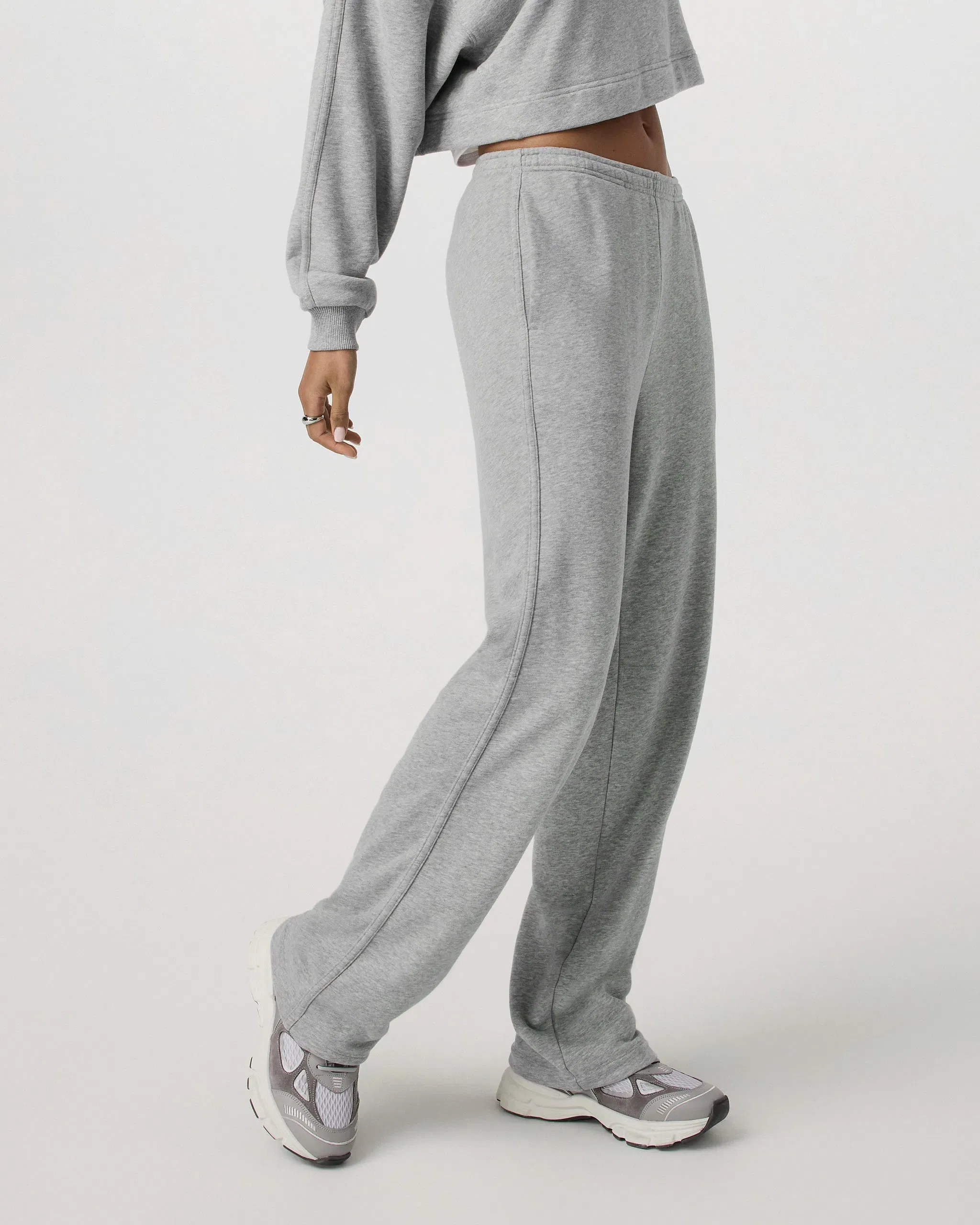 Vuori Sedona Straight Leg Sweatpant Short