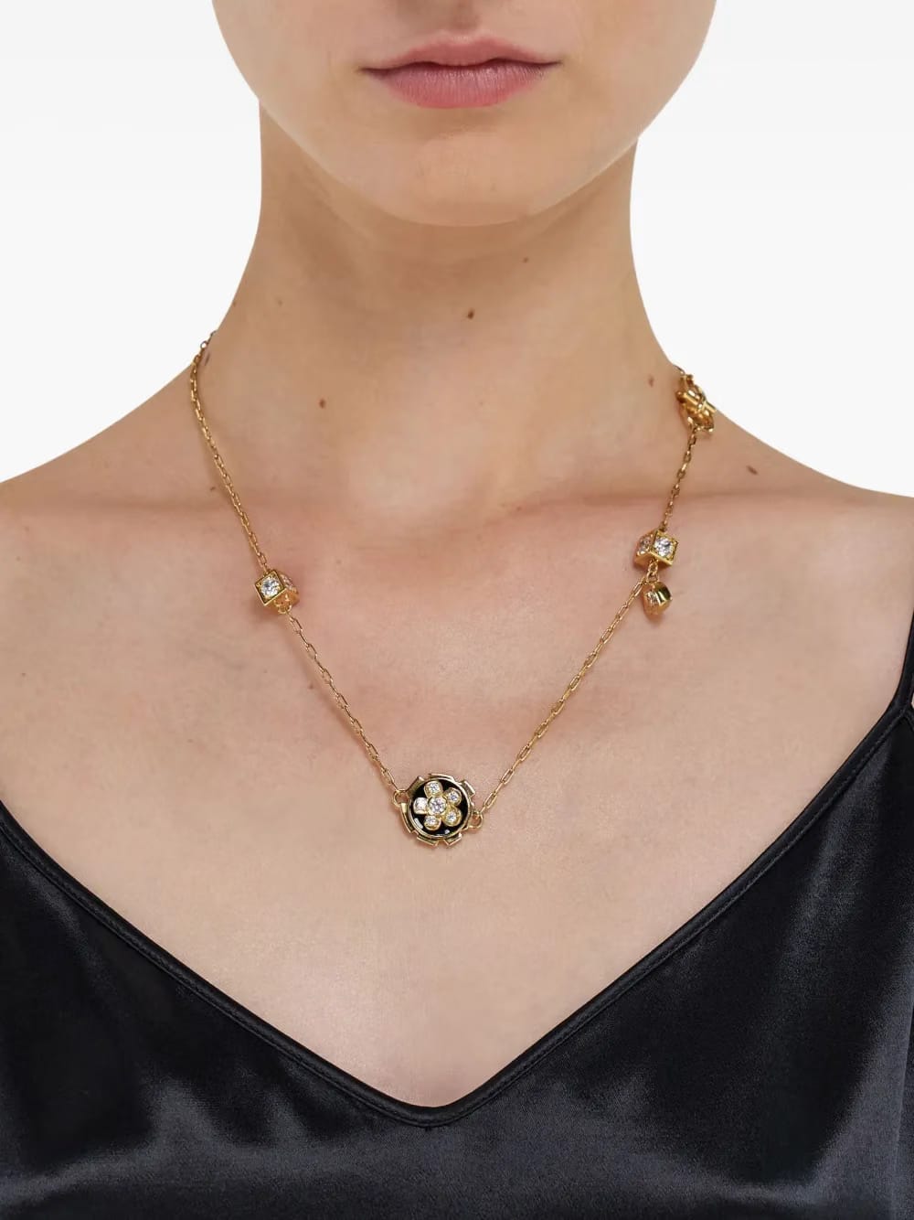 multi-pendant necklace