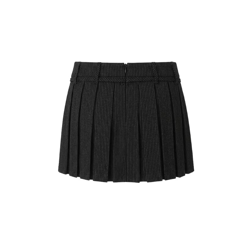 Elara Voss Black Pleated Skort