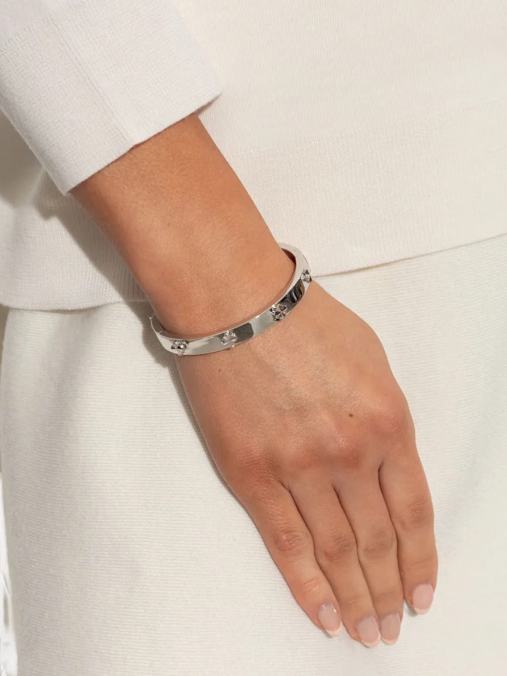 clover-embellished bangle bracelet