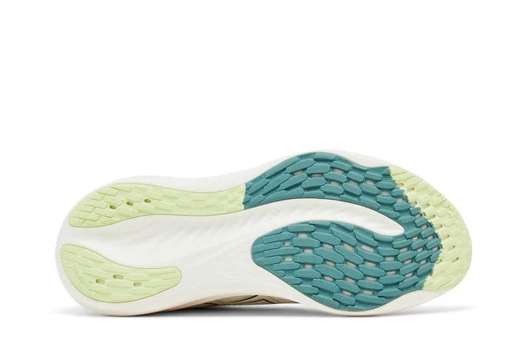 ASICS Gel Nimbus 26 Wide White Birch