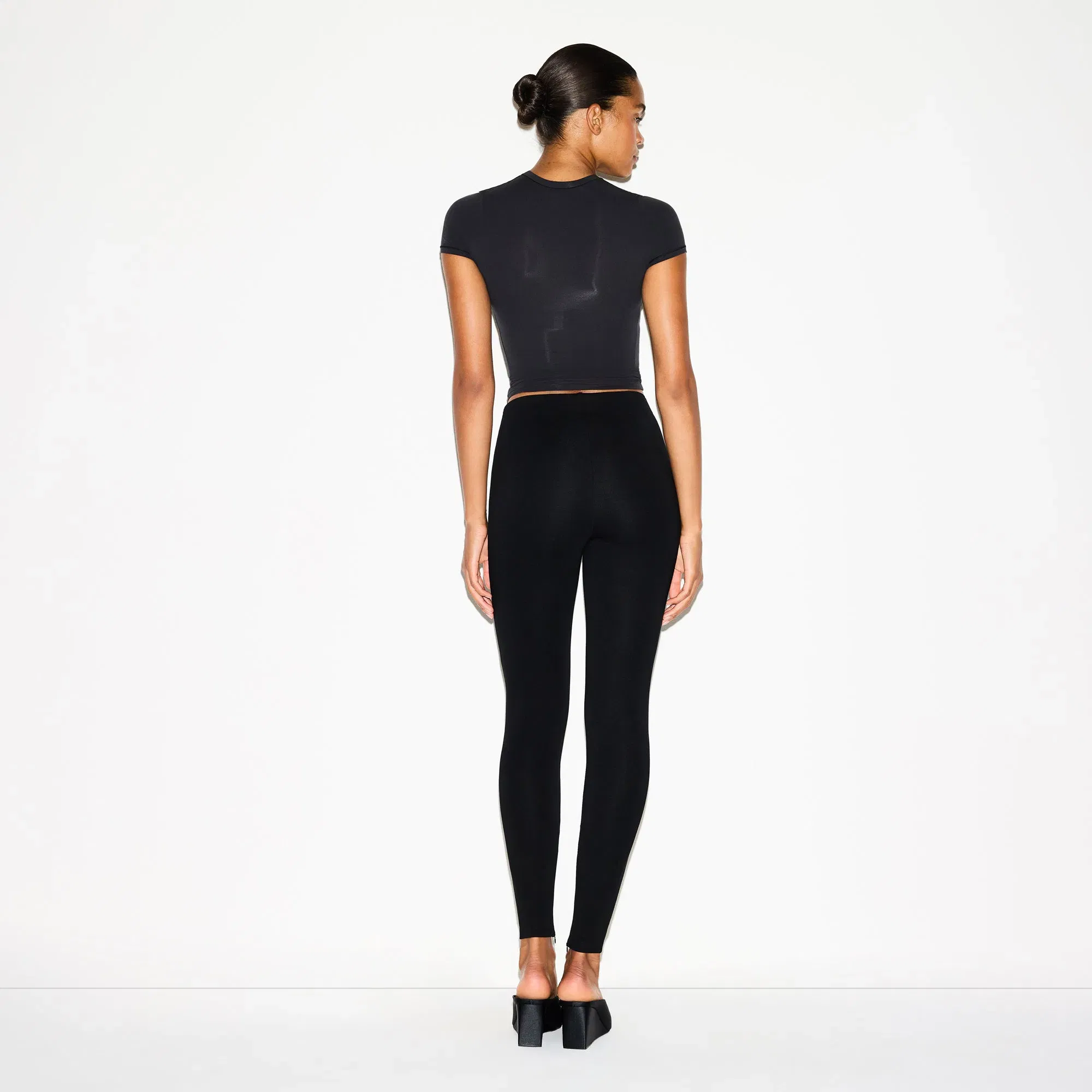 The Essential Collection High-waisted Legging