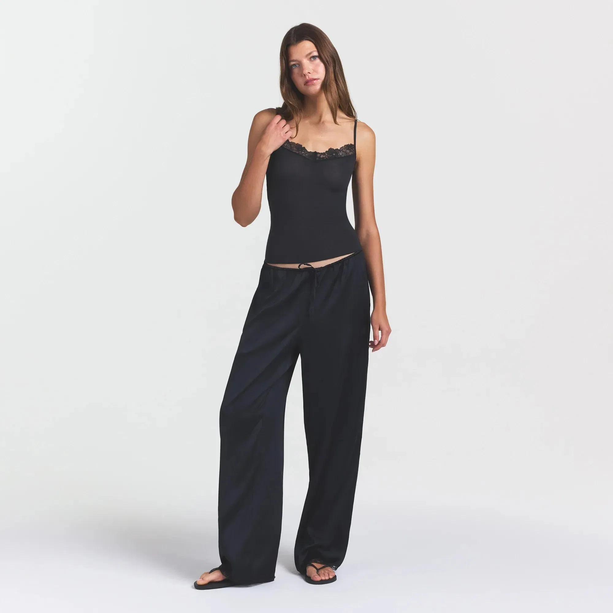 Woven Shine Lace Pant