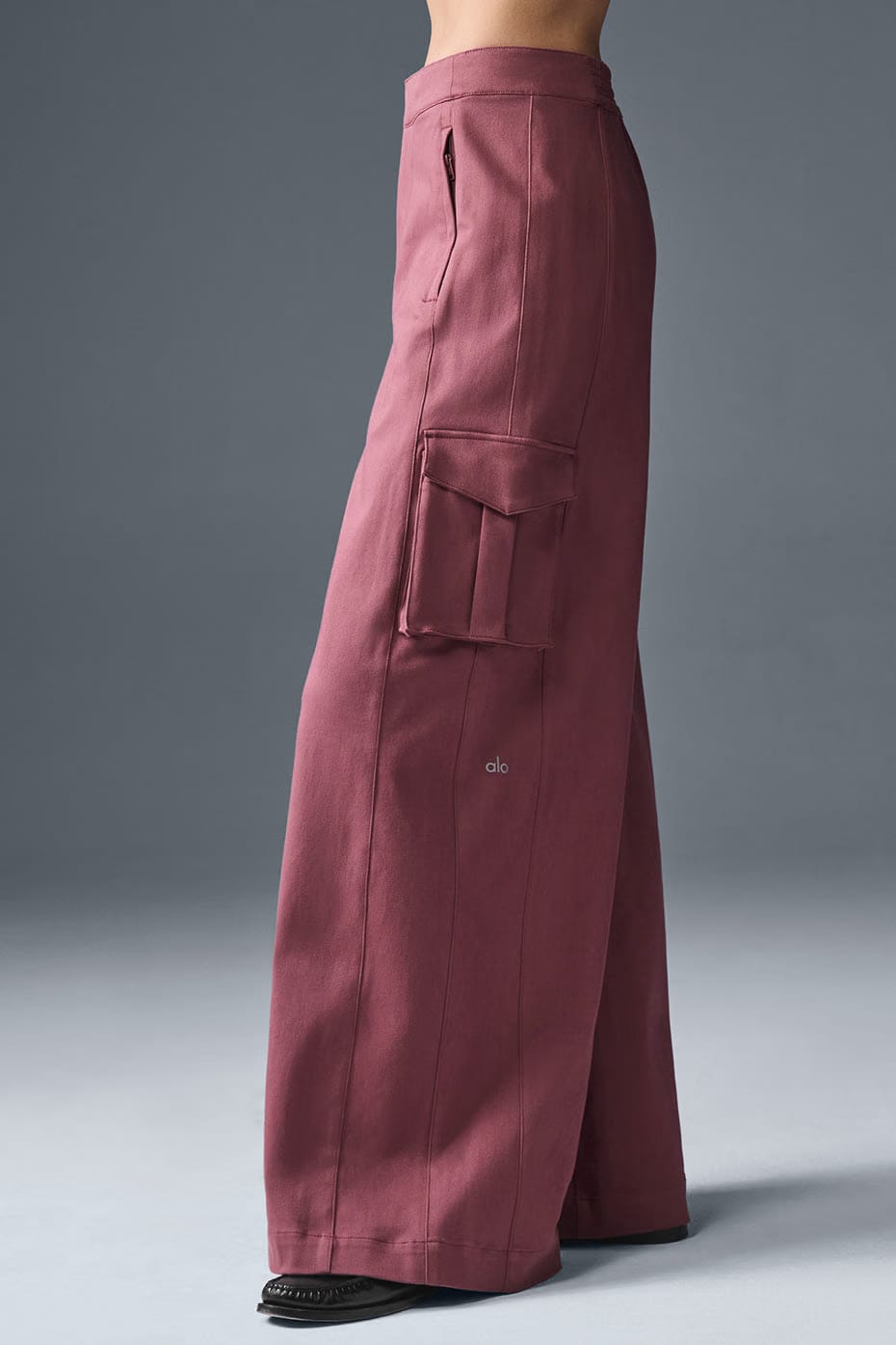 Alo Yoga Show Off Cargo Wide Leg Trouser (Regular)