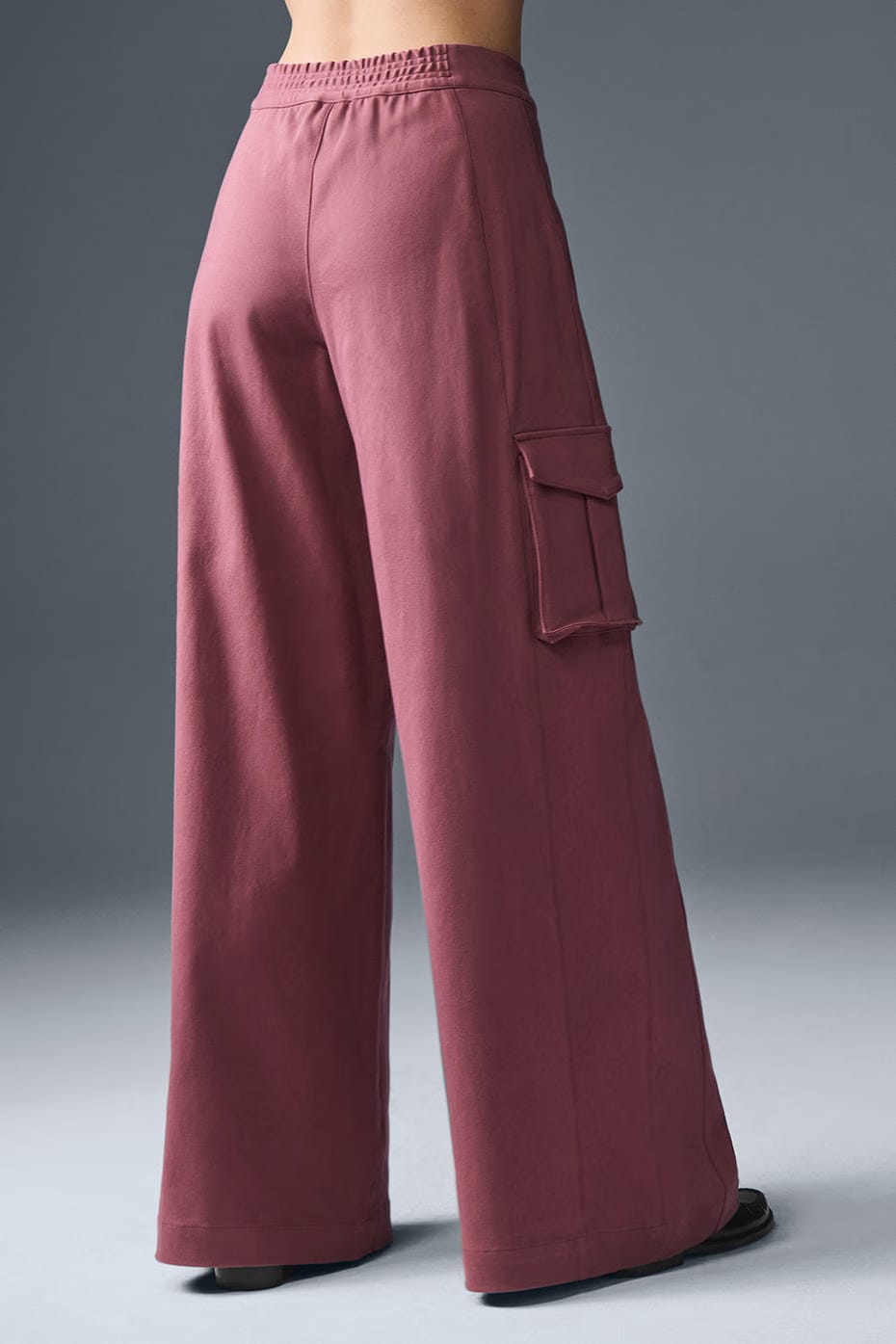 Alo Yoga Show Off Cargo Wide Leg Trouser (Regular)