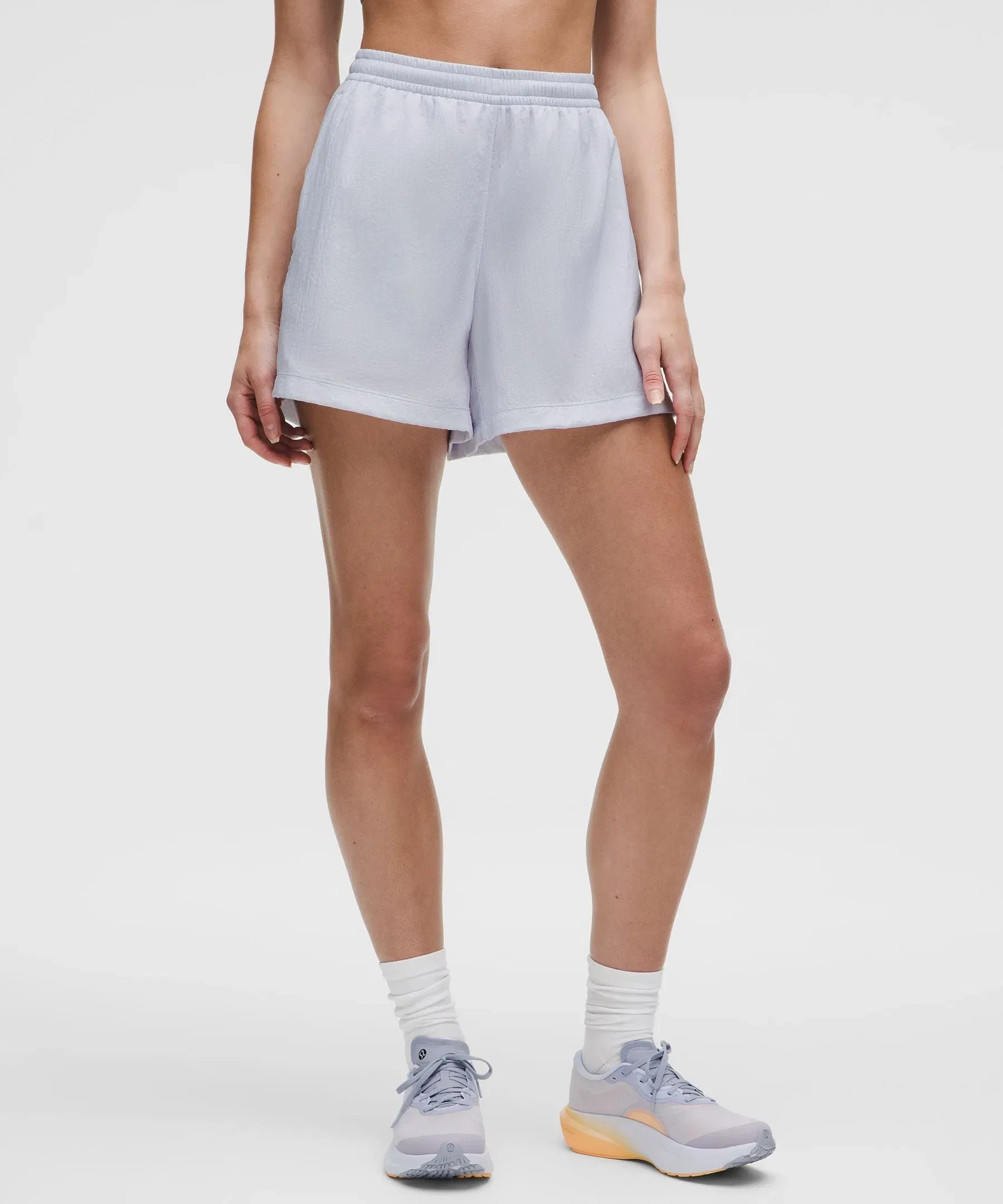 Lululemon Women's Lightweight Mid-Rise Active Short 5"