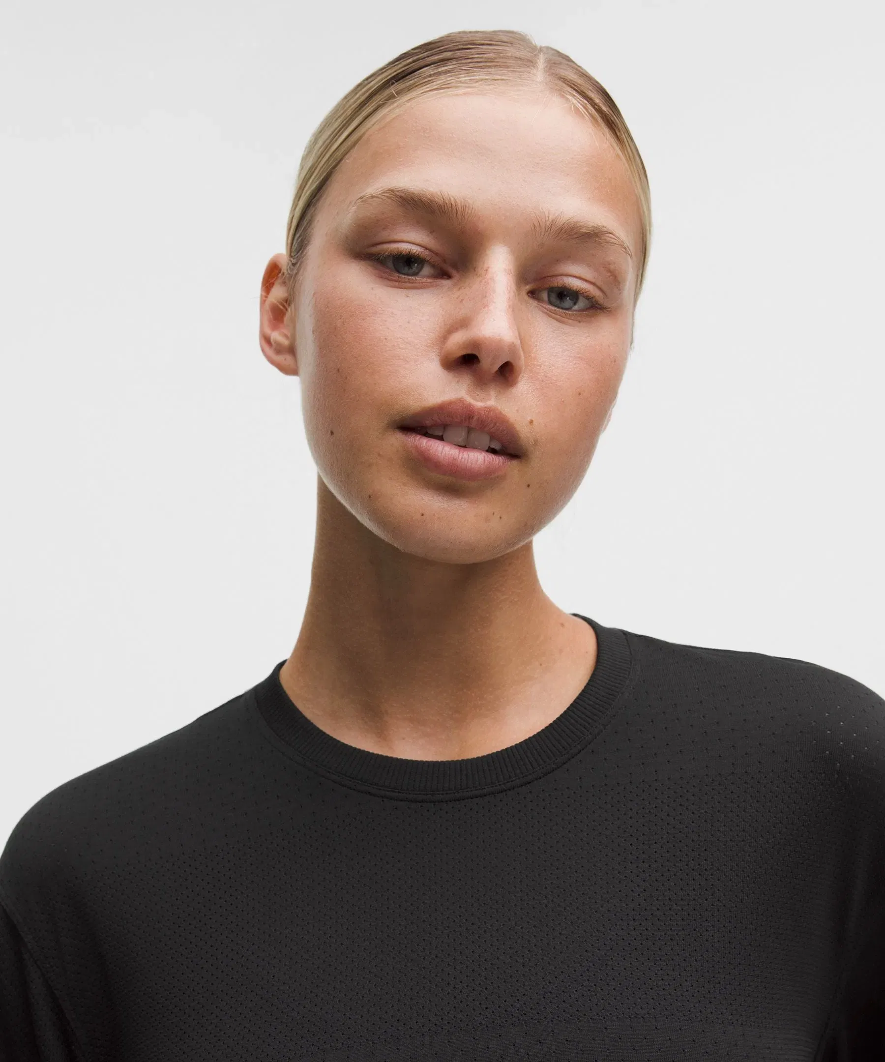 Lululemon Women's Swiftly Perforated Stripe Long-Sleeve Shirt