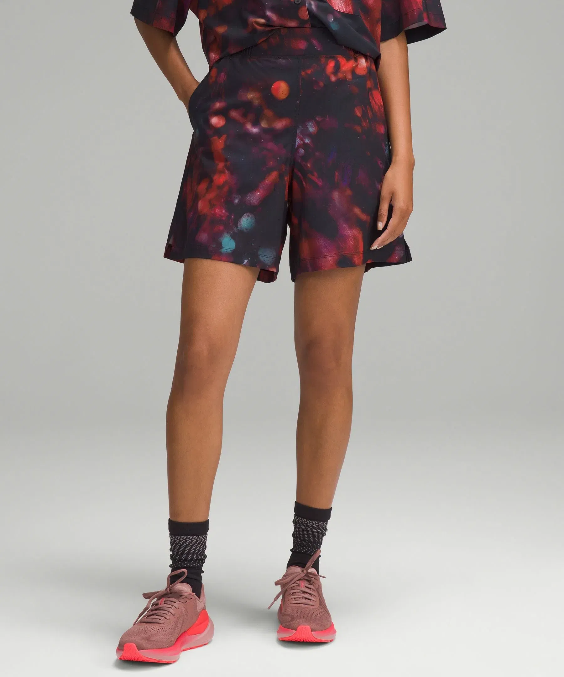 Lululemon Women's Team Canada Swift High-Rise Short 6.5" *CPC Logo