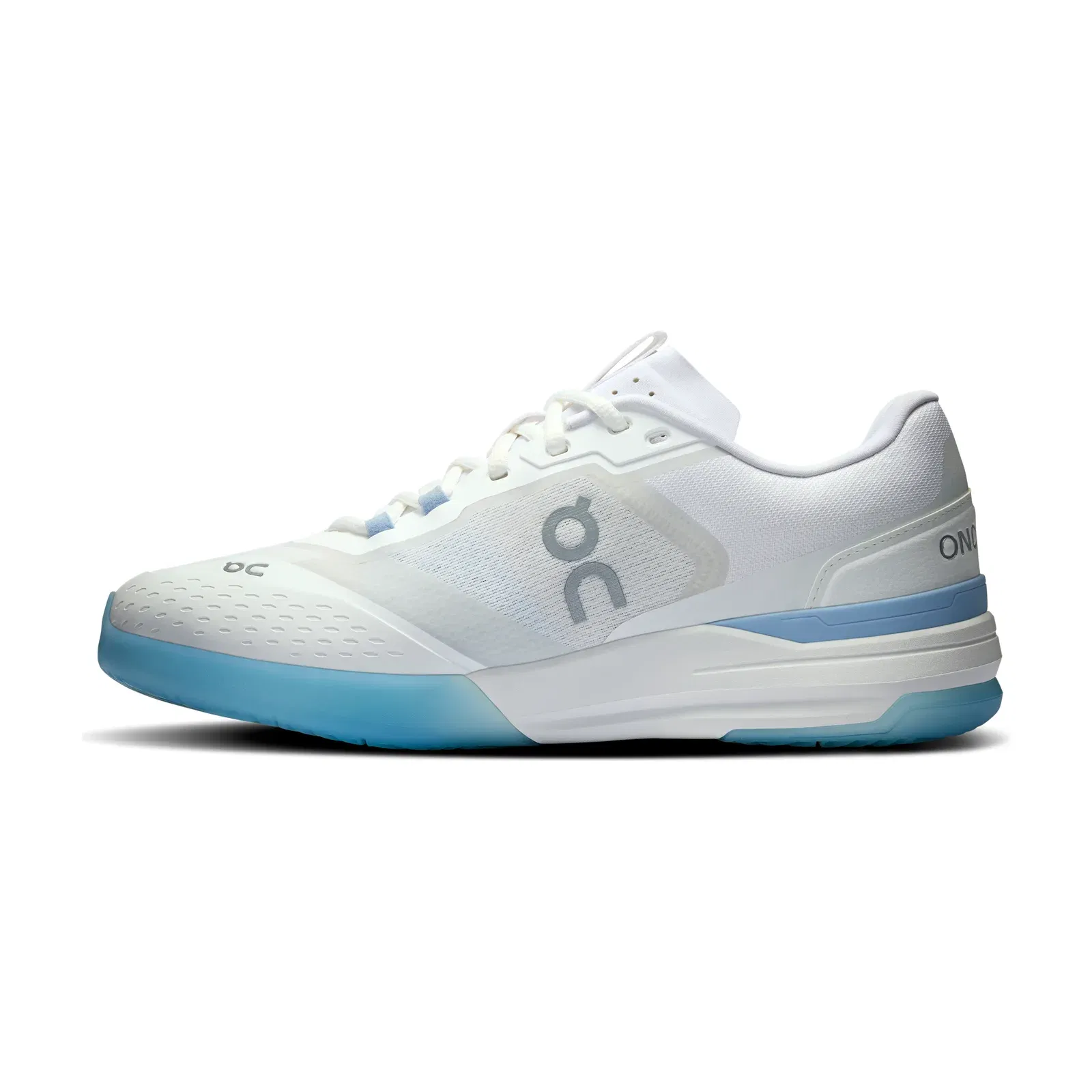 On The Roger Advantage Pro White Chambray