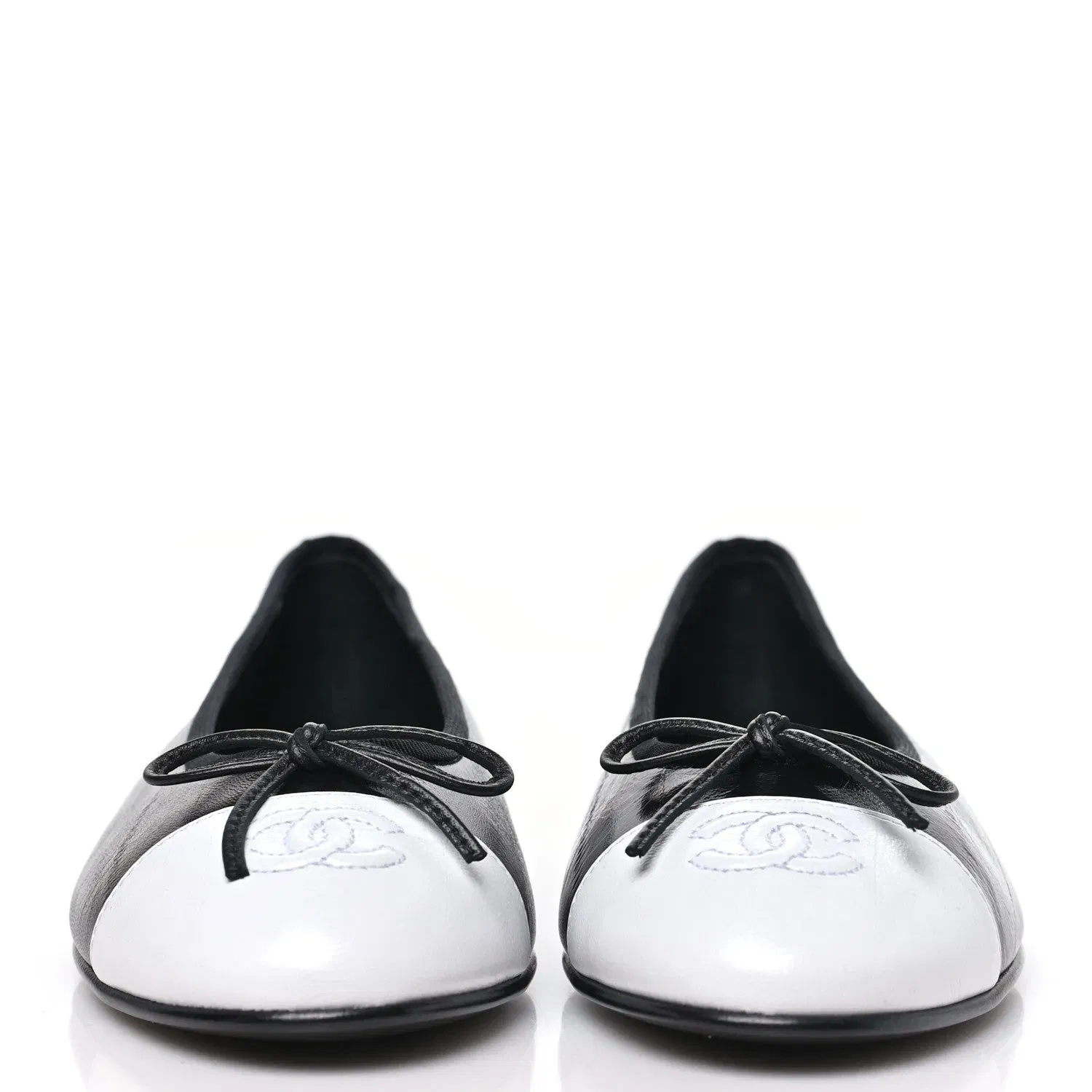Crumpled Shiny Lambskin Cap Toe CC Ballerina Flats