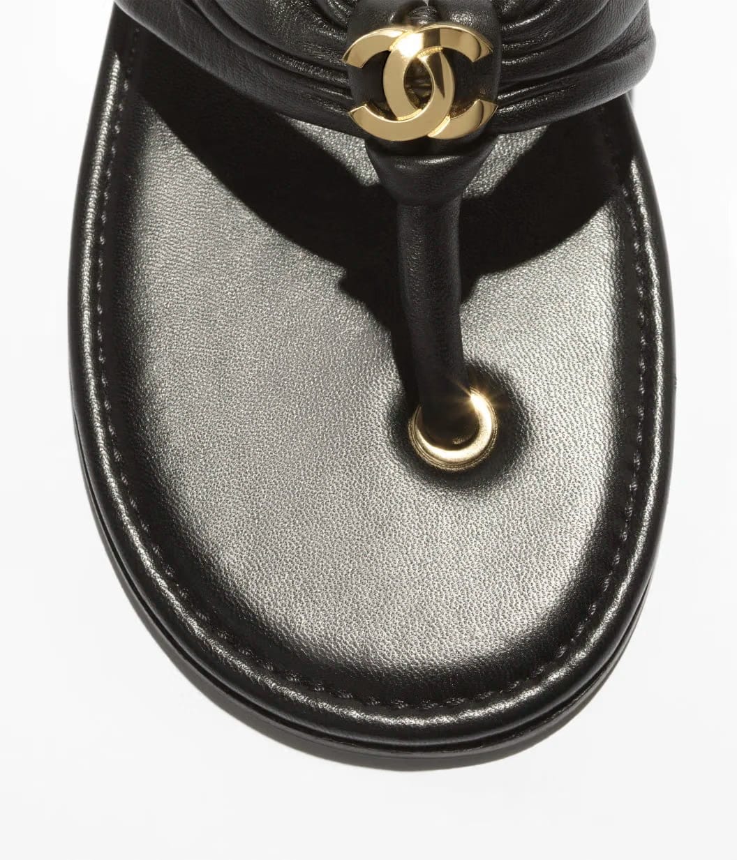 The CHANEL Coco Beach 2026 collection Thongs