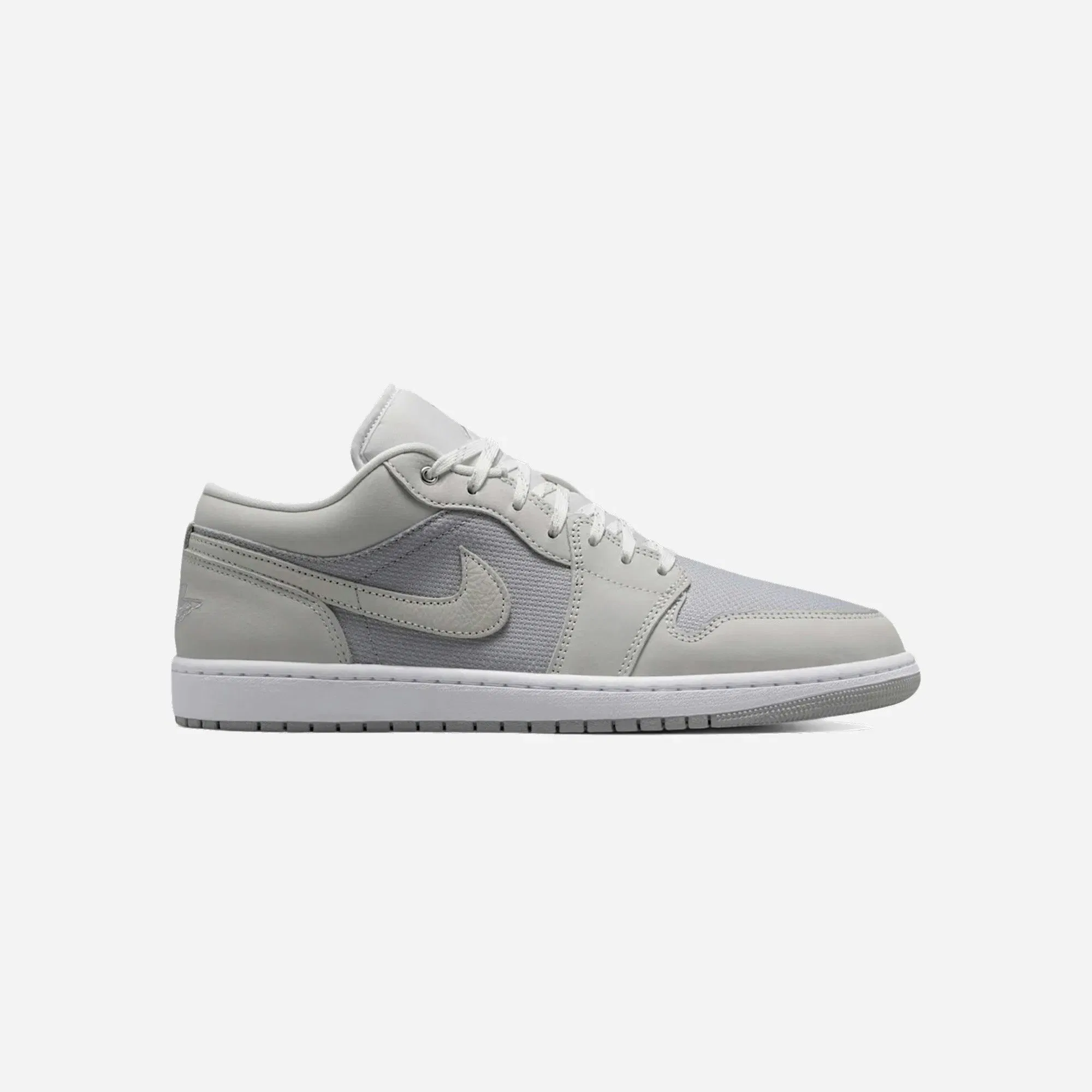 Air Jordan 1 Low SE Soft Pearl Light Smoke Grey