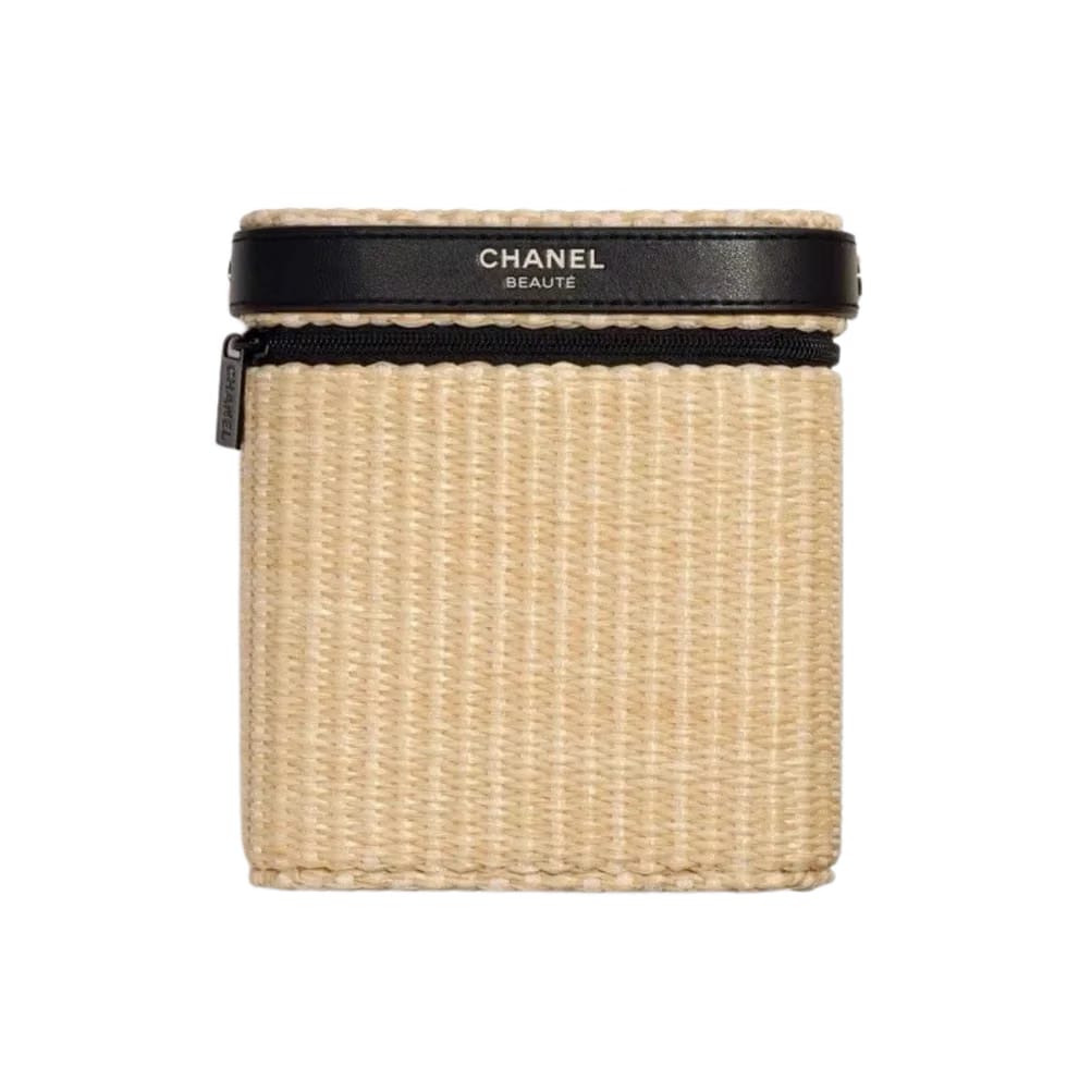 Chanel Les Beiges Summer Essential Makeup Bag