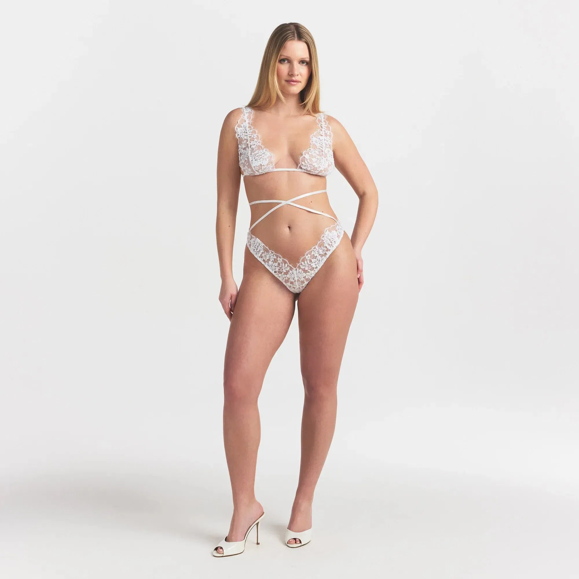 Skims Lace Plunge Bralette